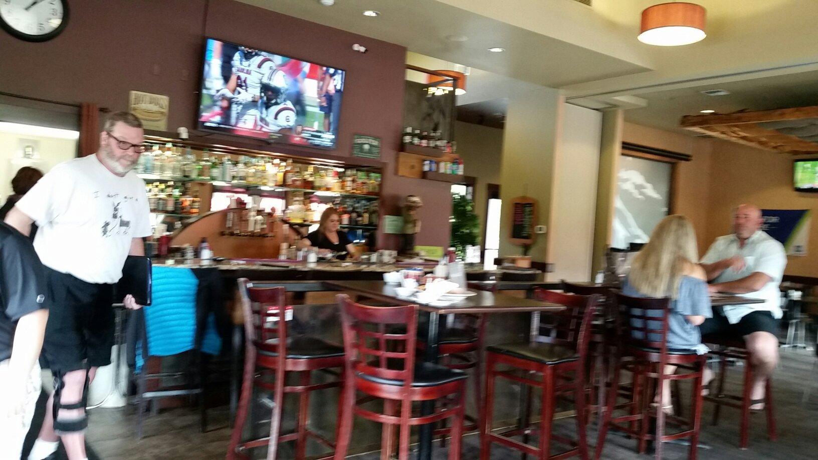 Tahoma Valley Bar & Grill