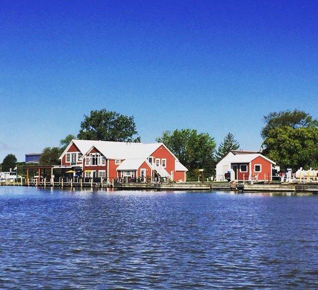 Hoover's Marina & Wharfside Restaurant