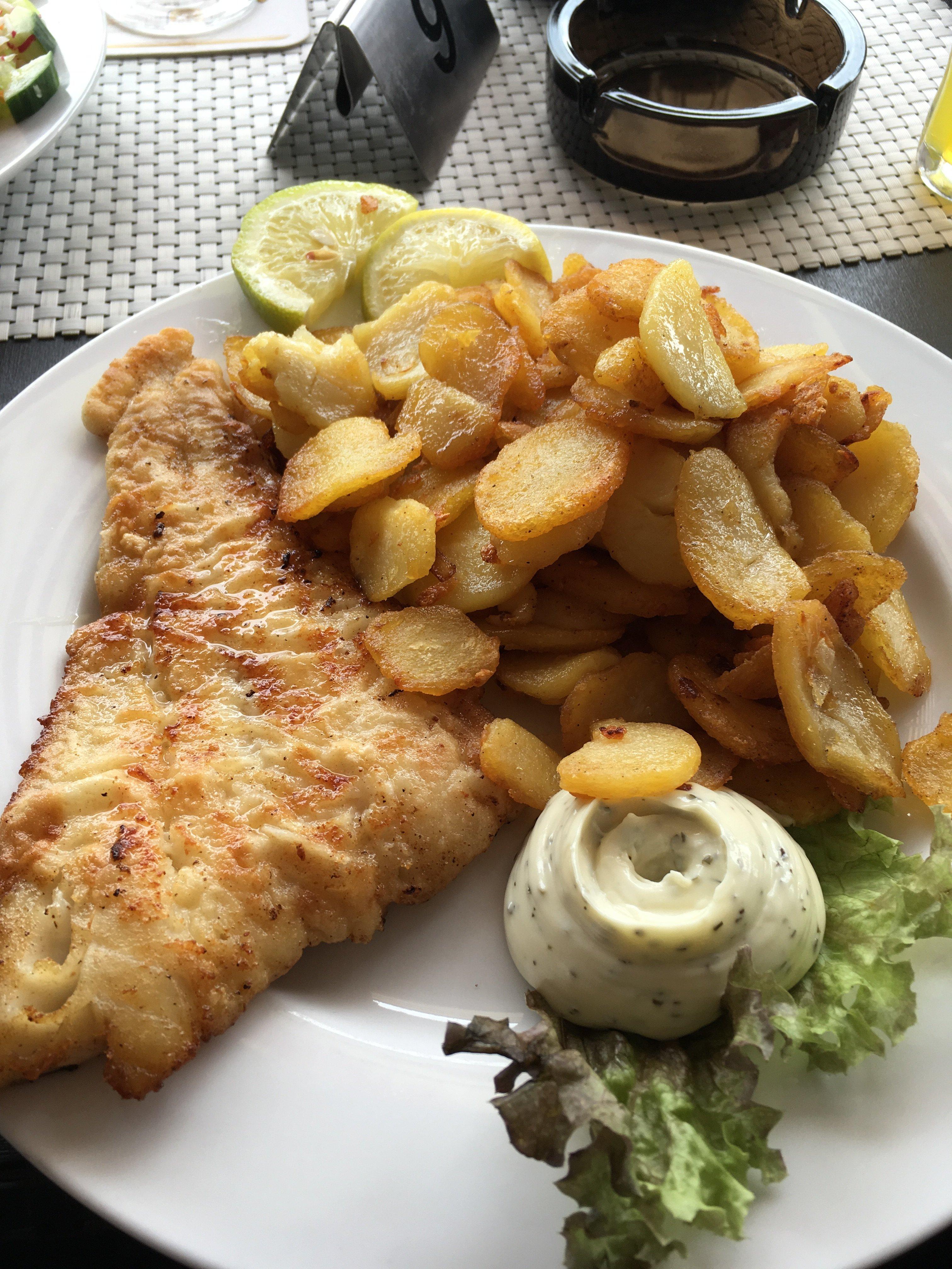 Zum kleinen Fisch