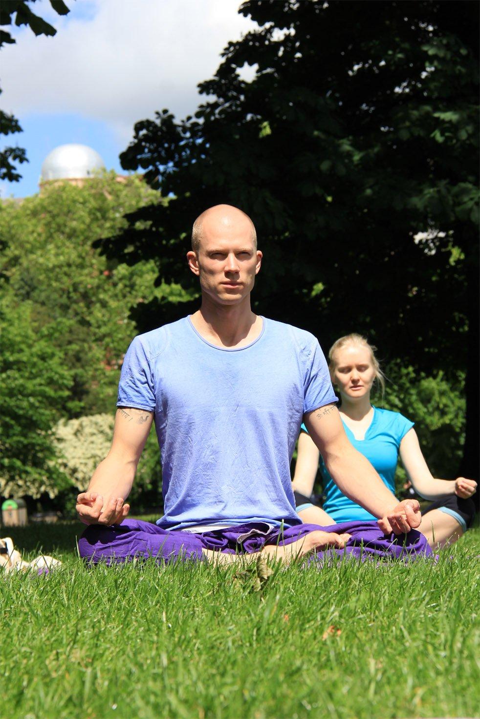 Sunday Yoga In Hyde Park