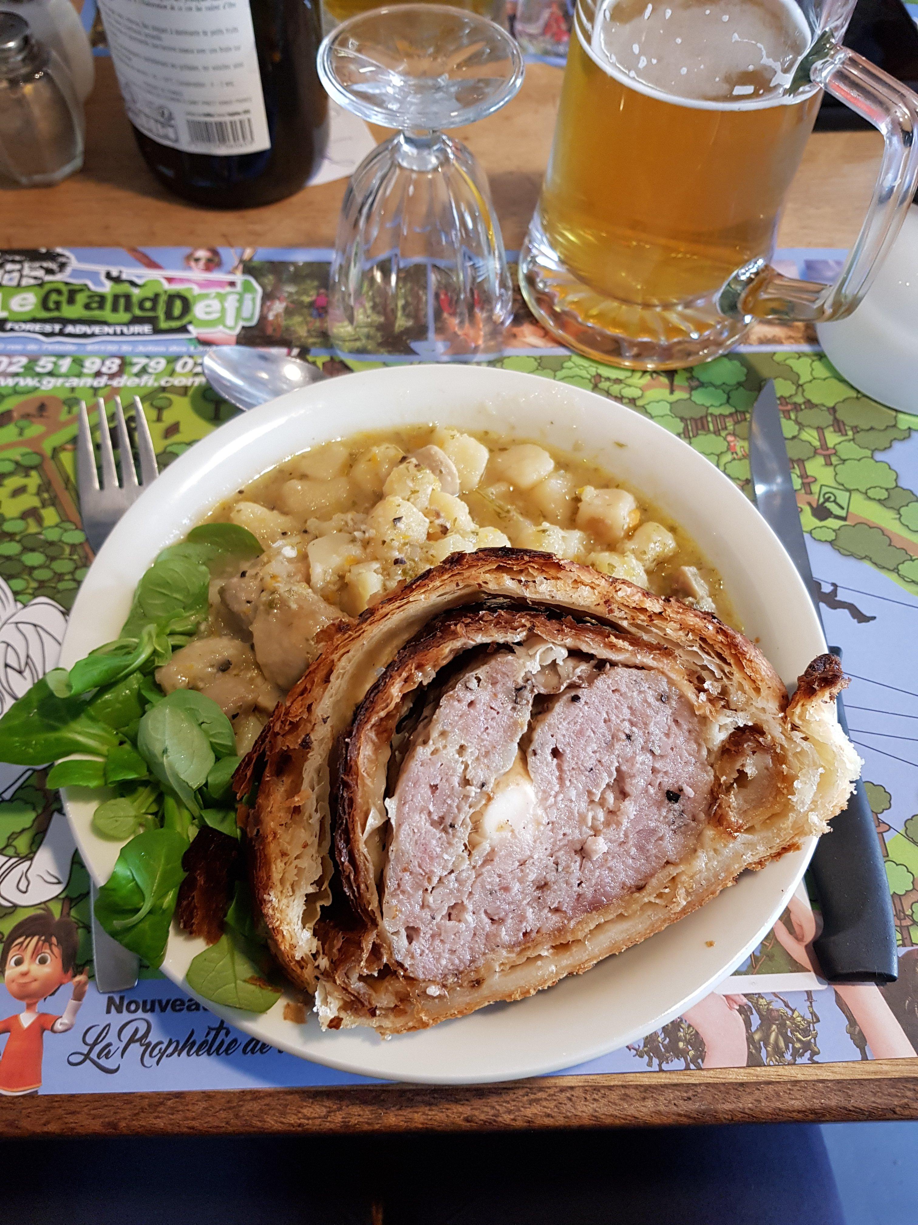 Les Trois Petits Cochons A Table