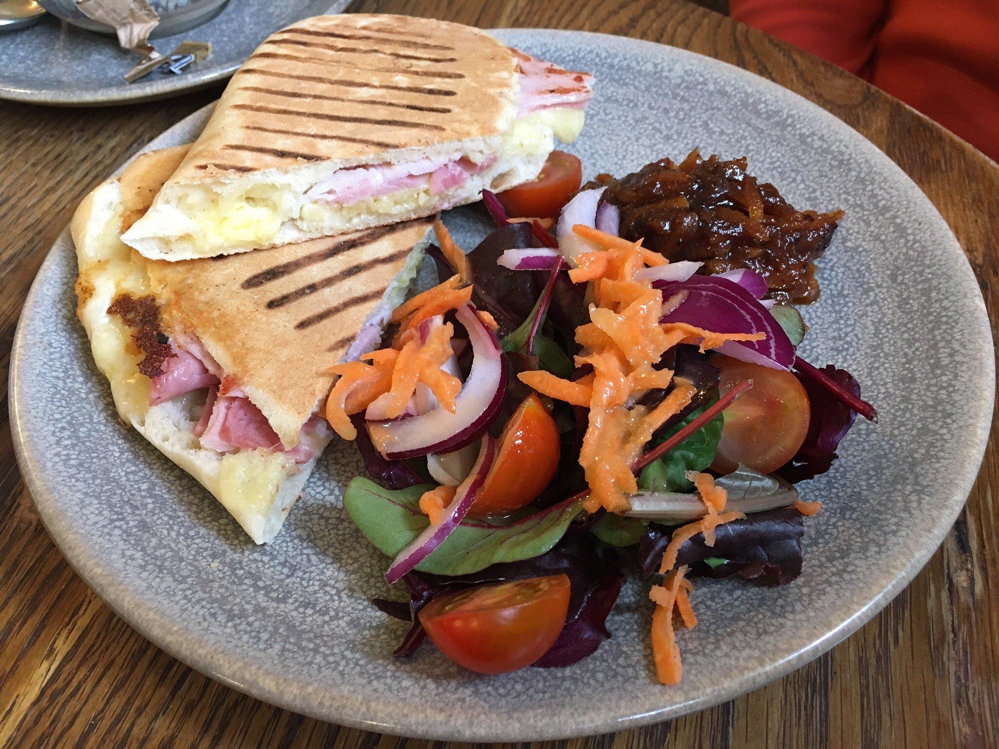 The Bantam Tea Rooms & Guest House