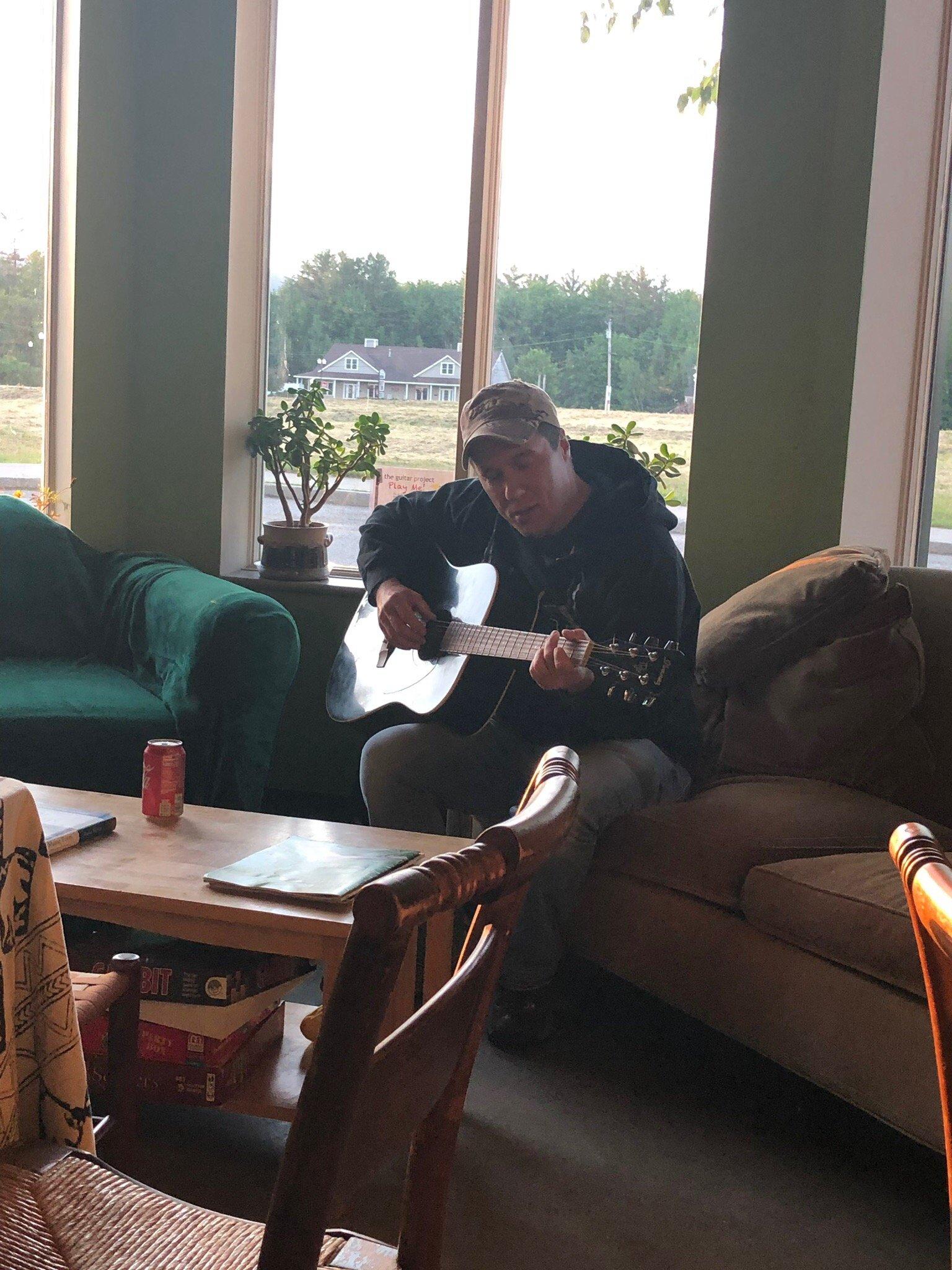 Photo by meanderingthrutheus