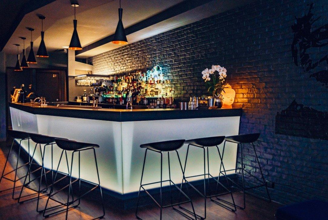 Hemingway Cocktail Restaurant