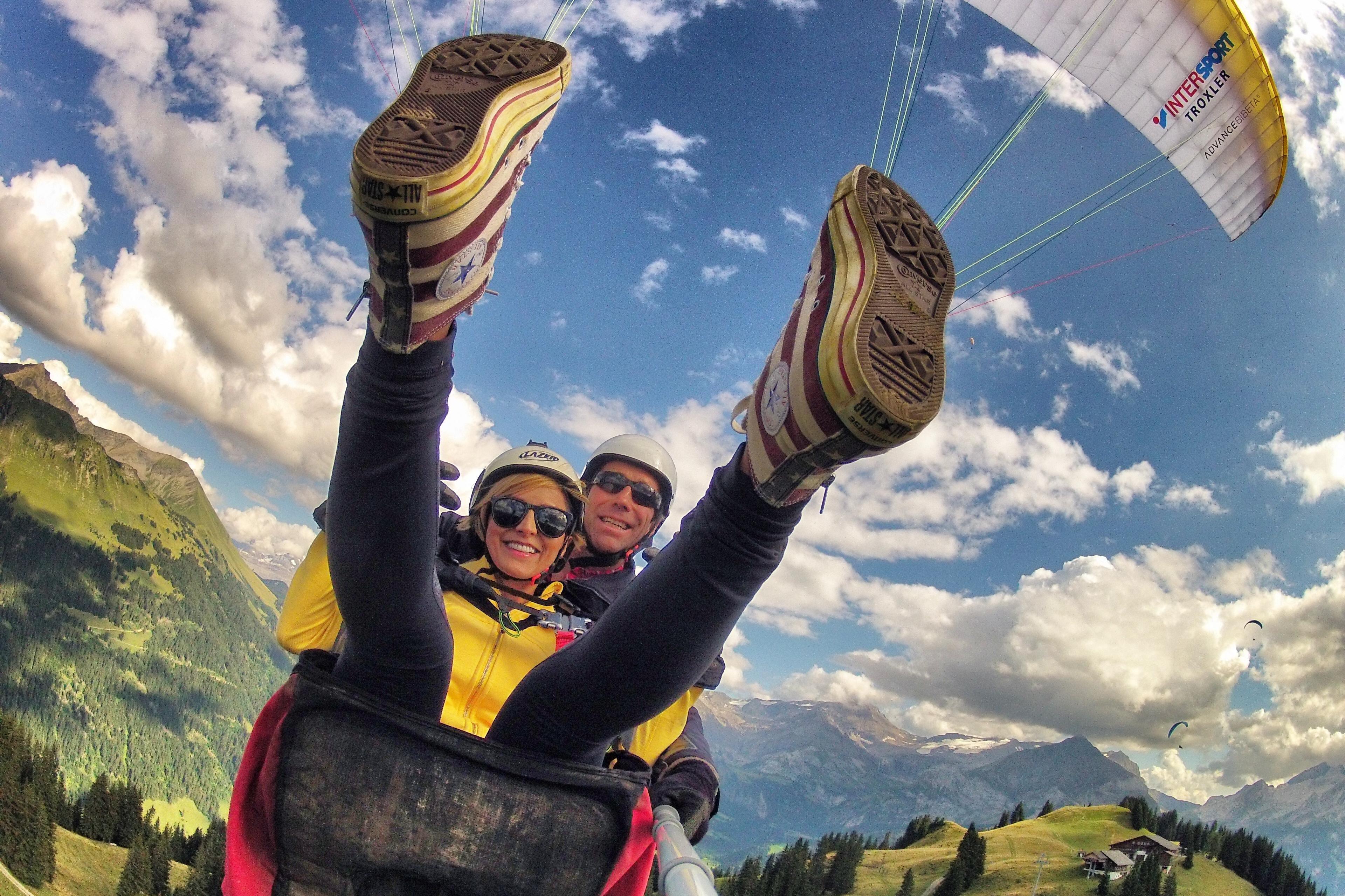 Paragliding Gstaad Switzerland