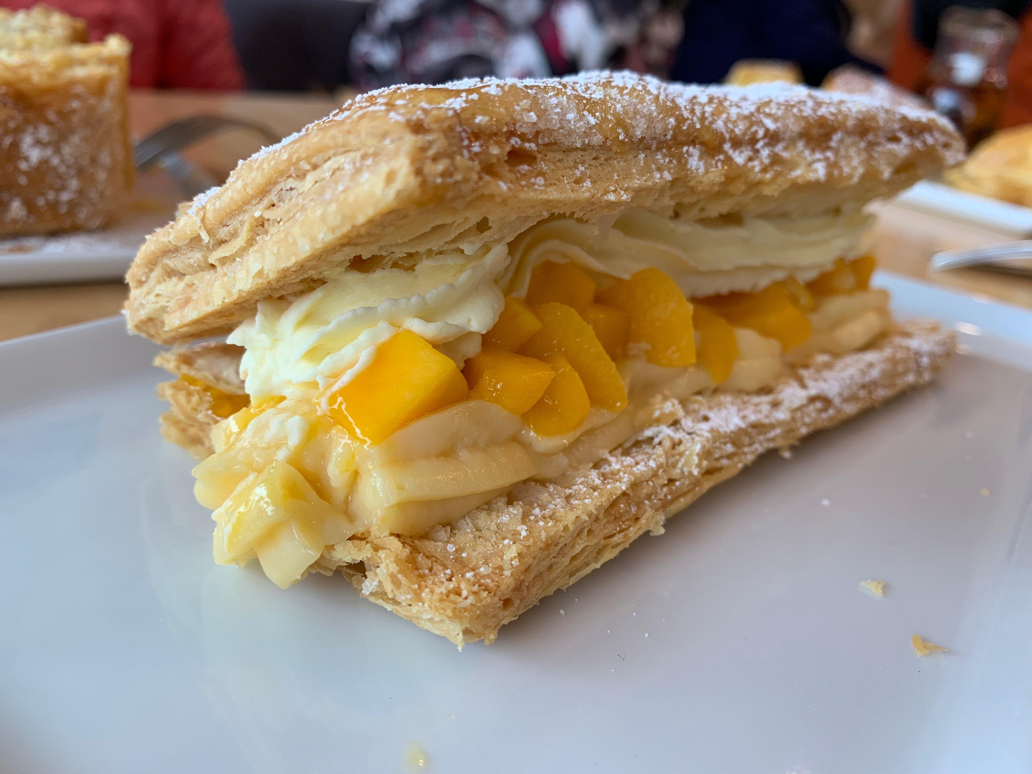 Photo by franktschan