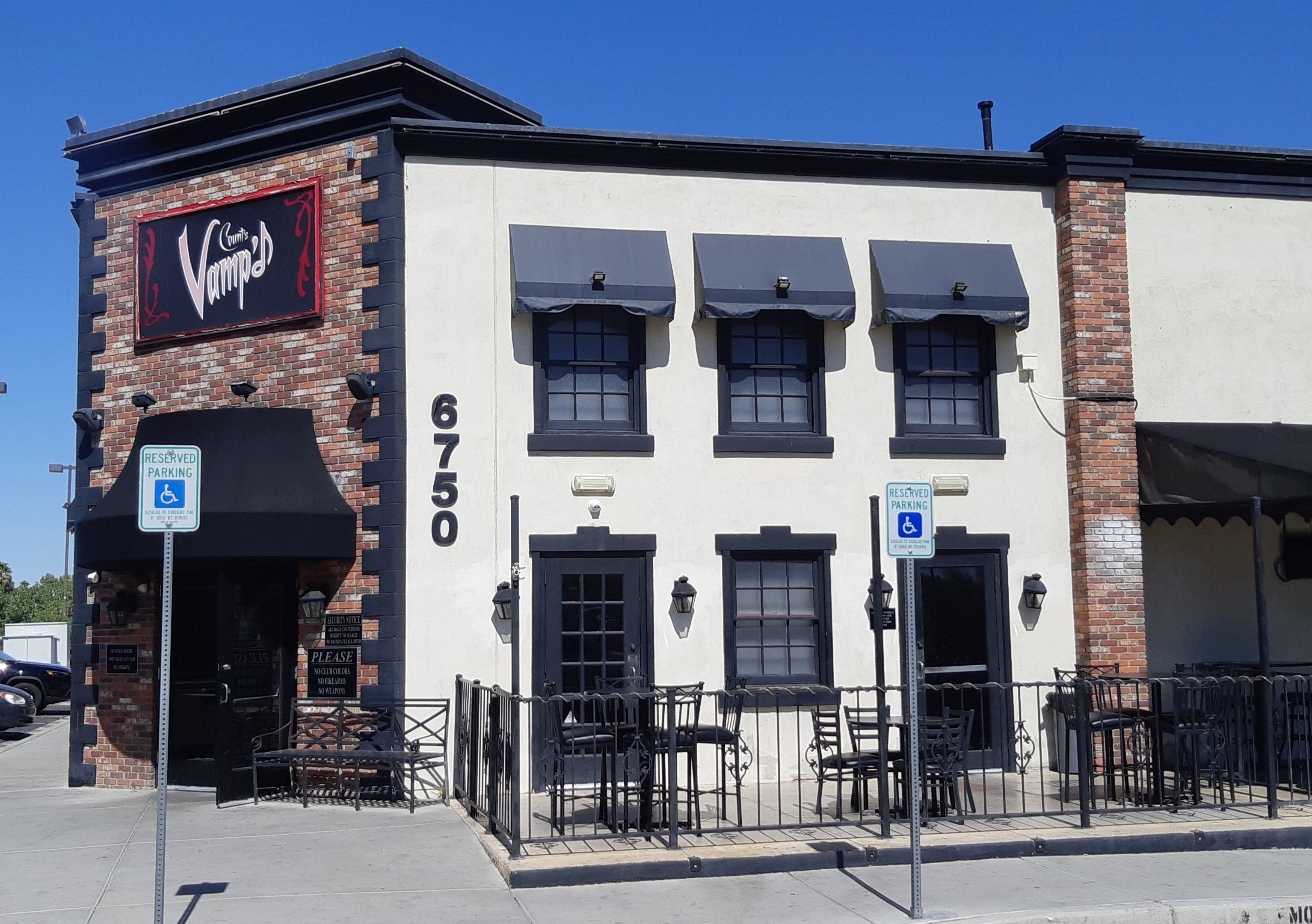 Count Vamp'd Bar & Grill