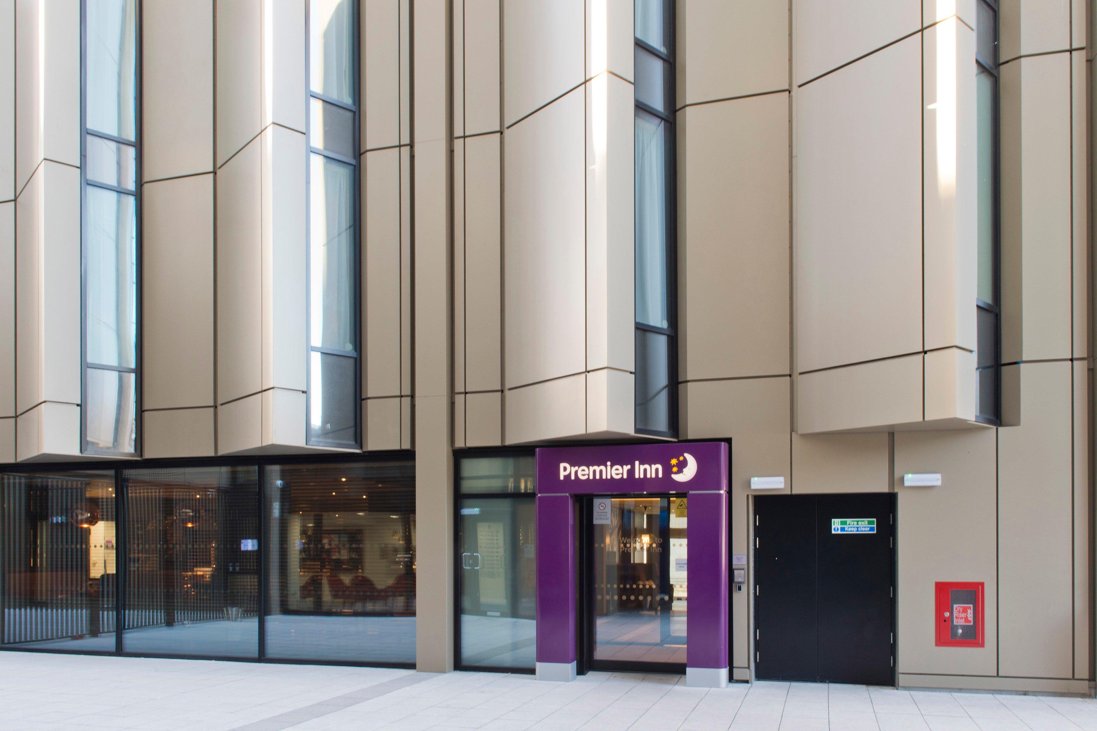 Premier Inn Liverpool City Centre (Liverpool One) Hotel