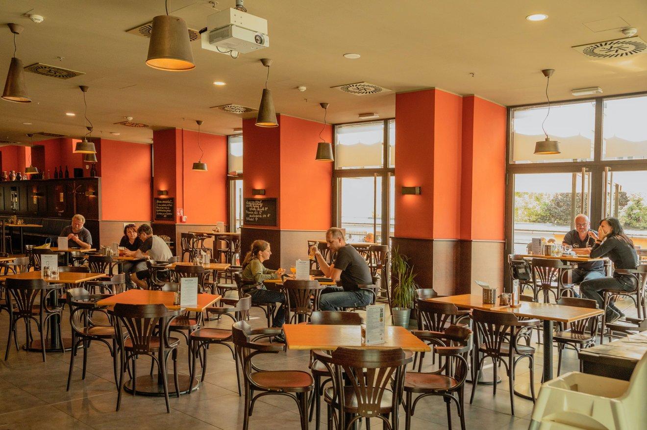 Nova Sladovna s minipivovarem