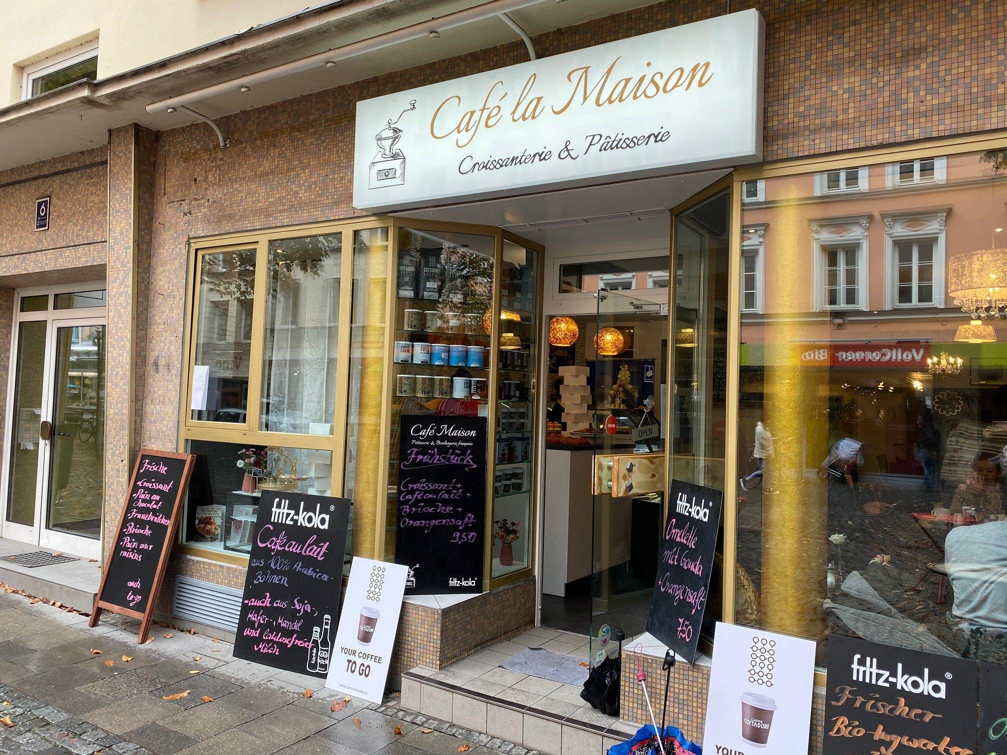 Cafe La Maison