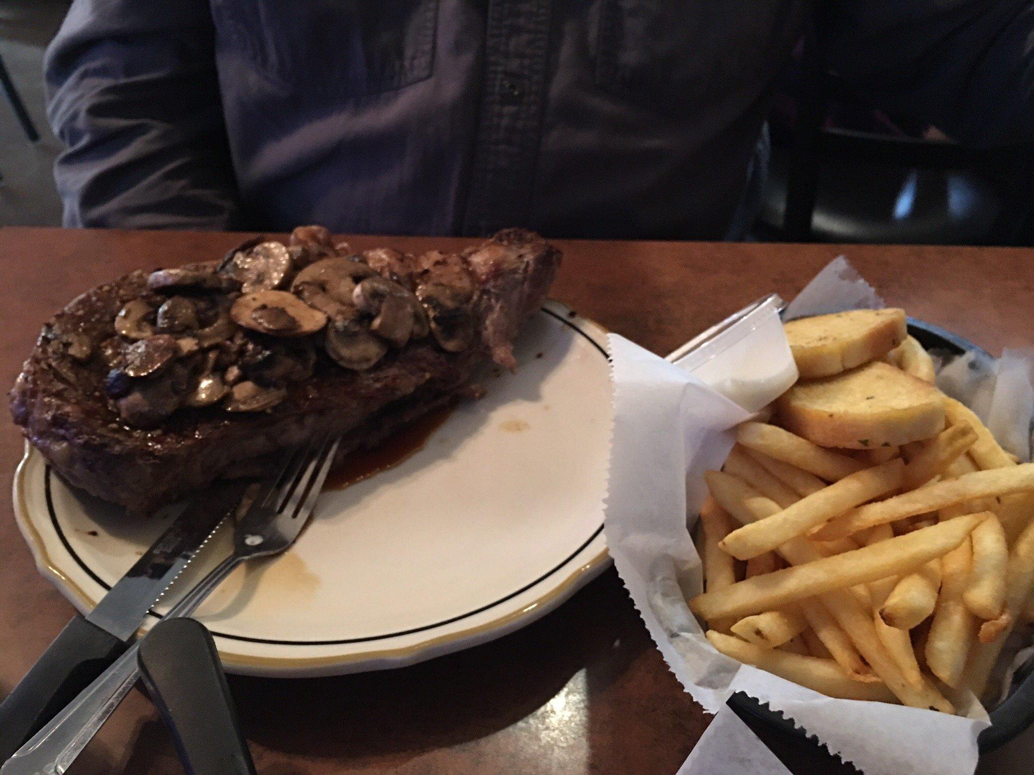 Little Bar and Grill