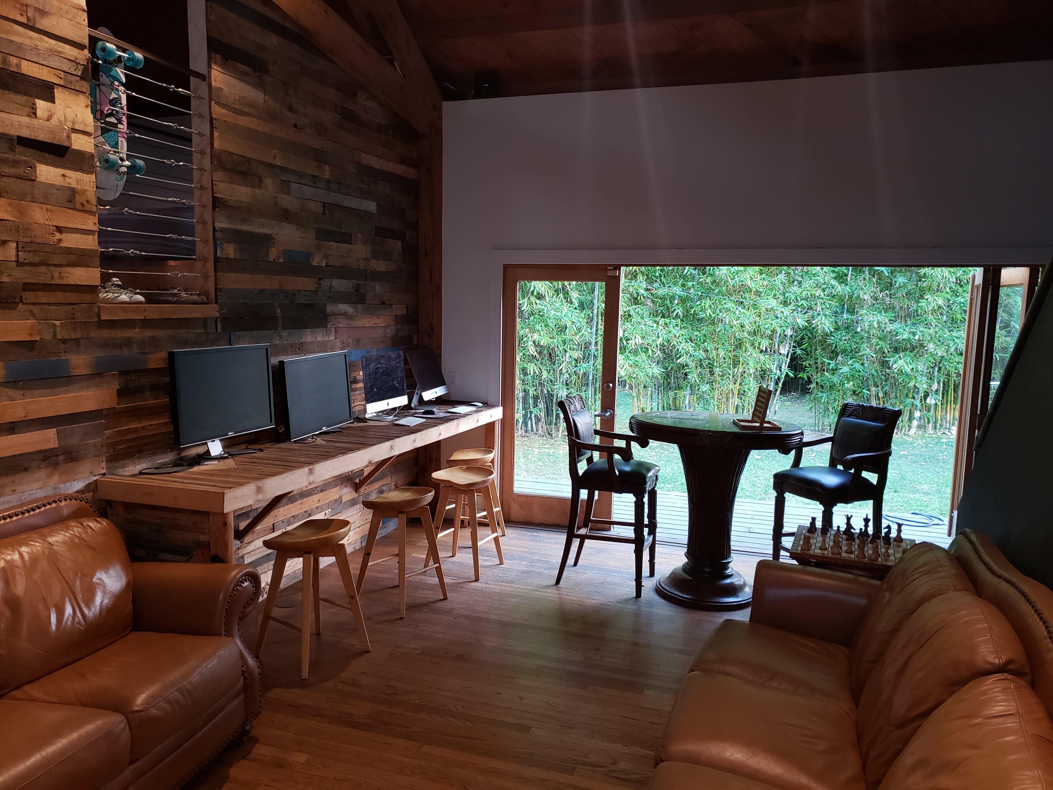 Photo by corretiveron