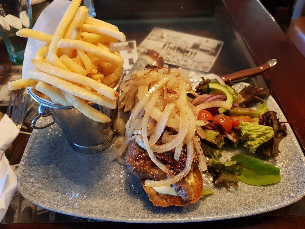 McGeoughs Bar & Restaurant