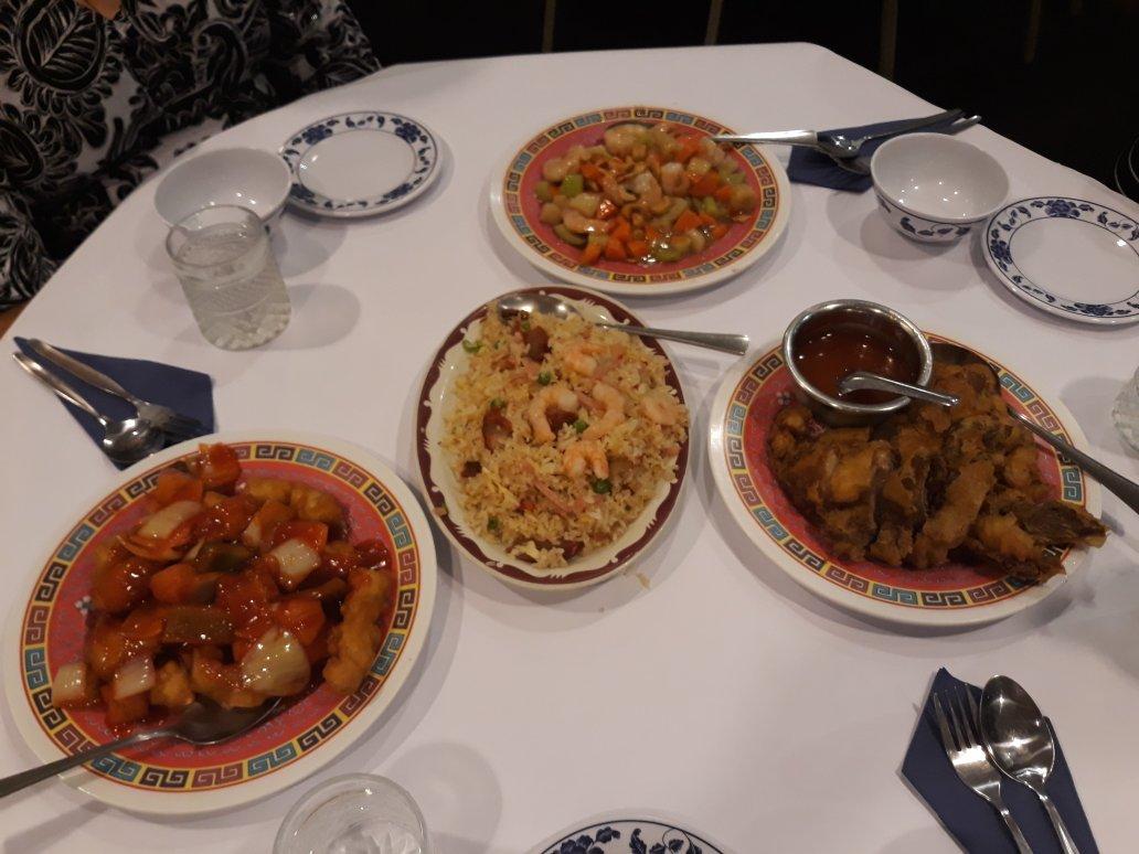 Golden Horse Chinese Restaurant