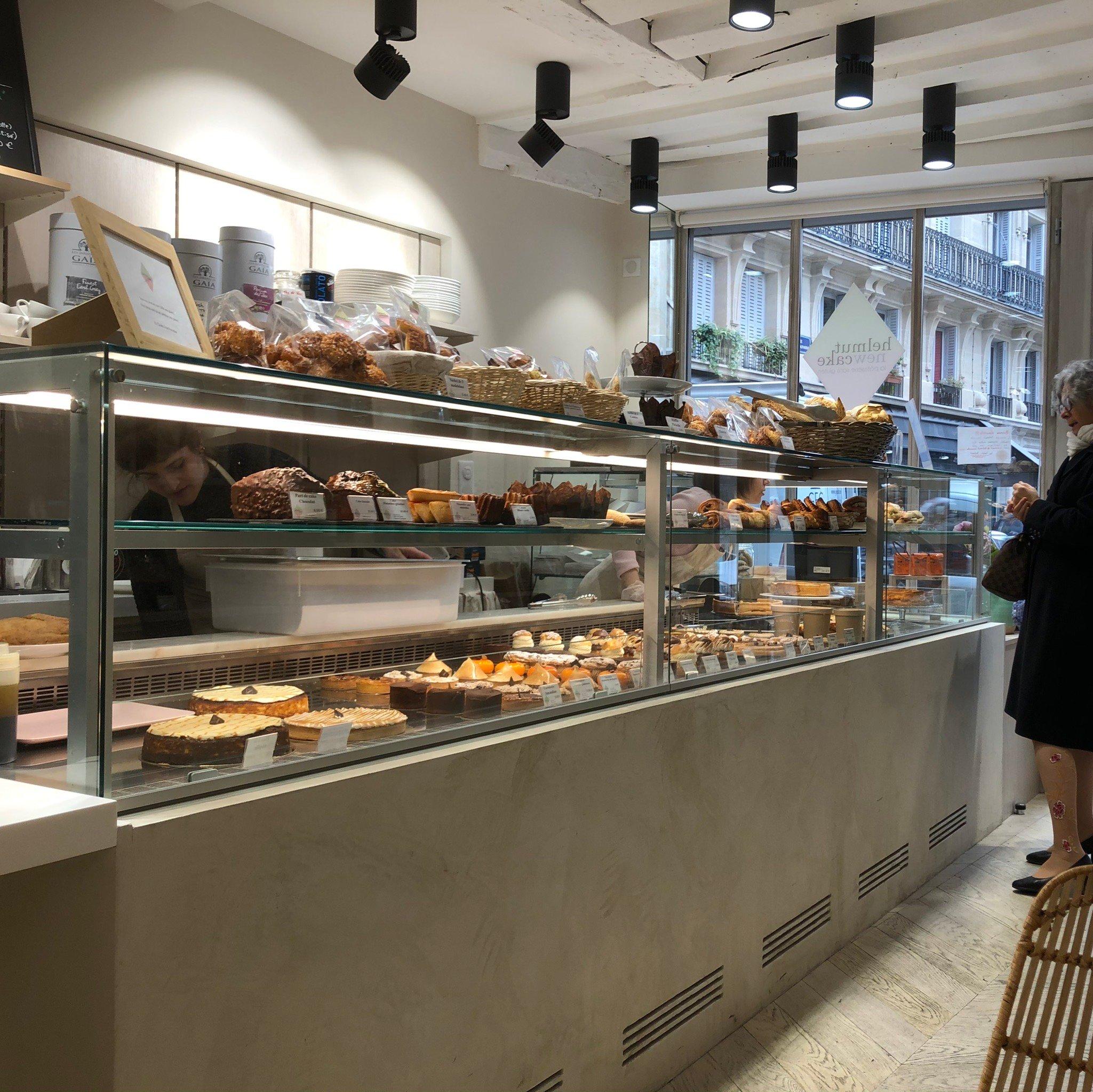 Helmut Newcake Paris