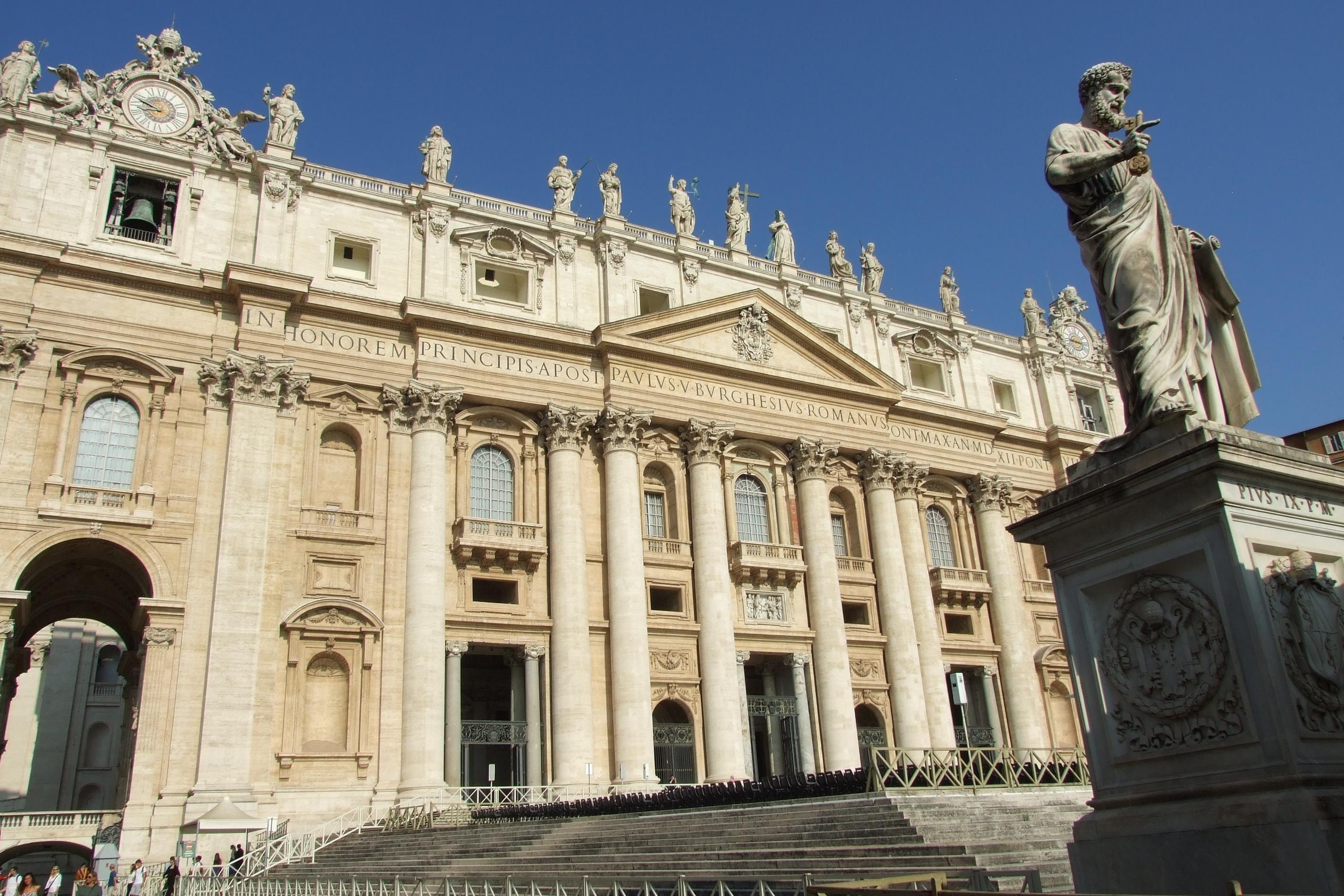 stpetersbasilicawheelchair.com