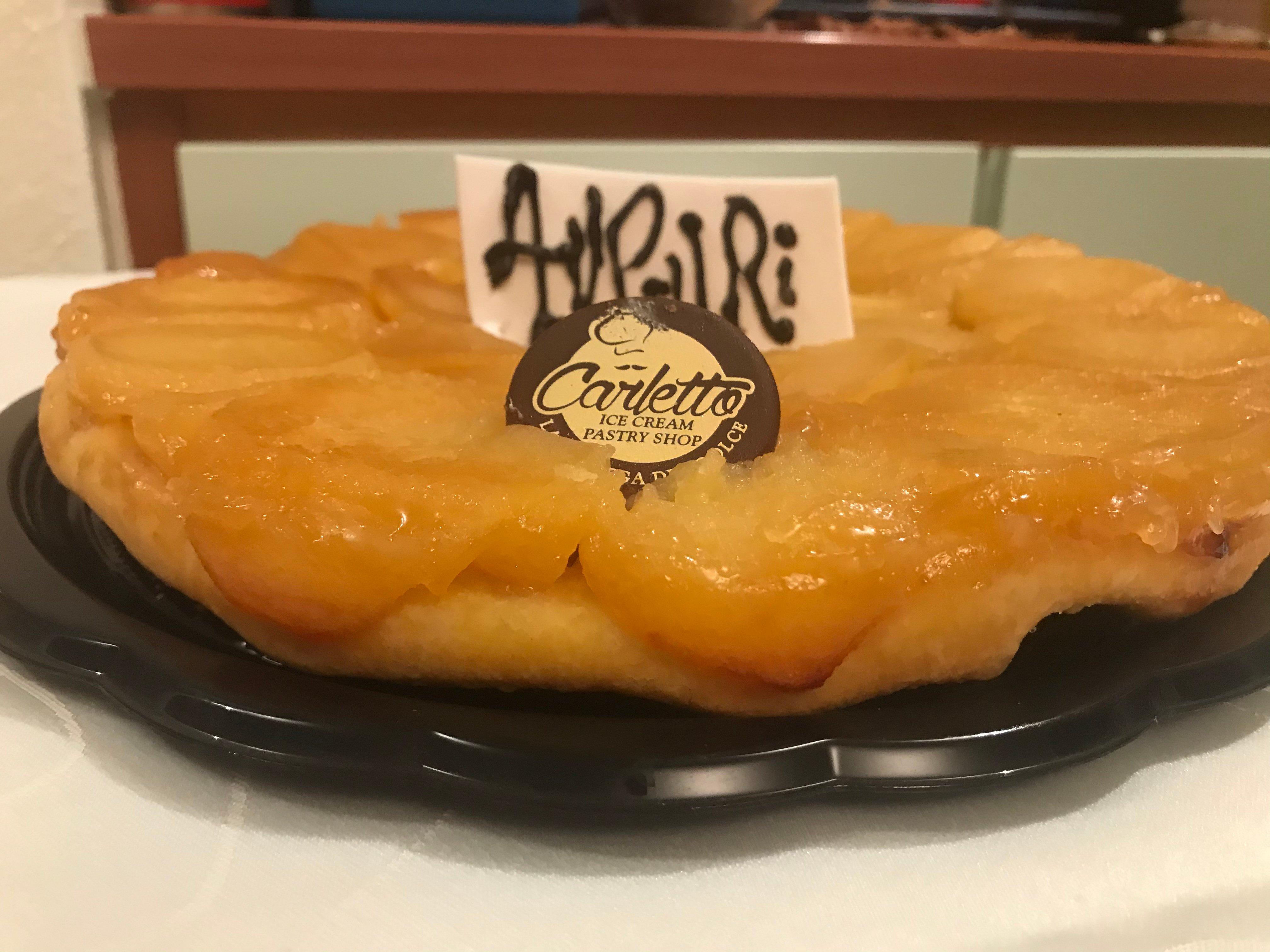 Photo by YanaLaBassotta