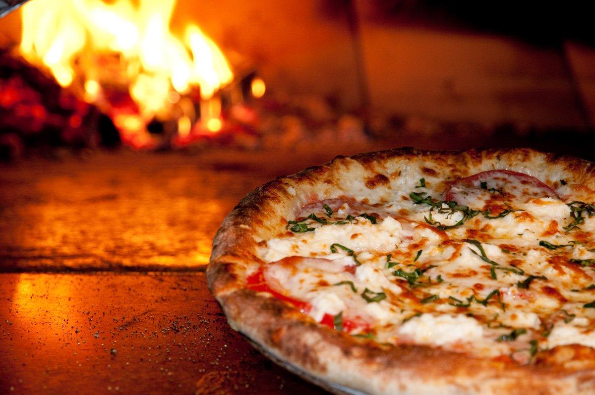 Red Fox Bar & Grille