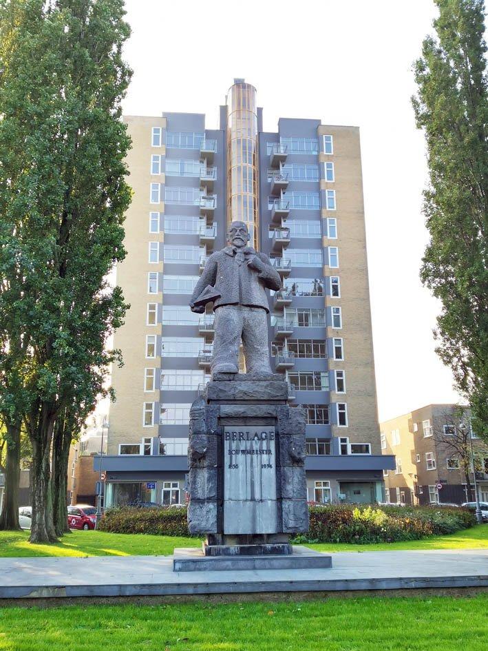 Standbeeld van H.P. Berlage