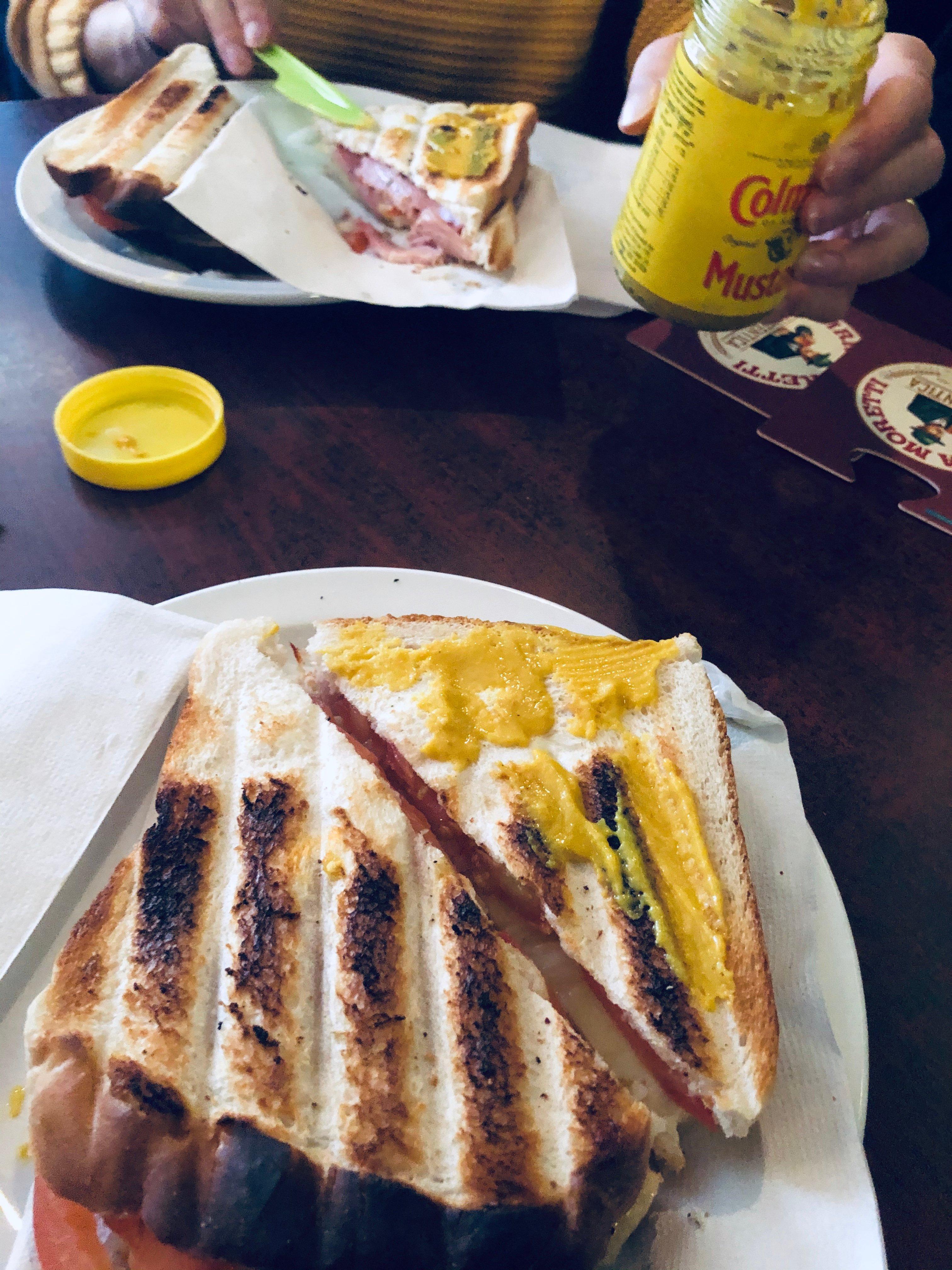 Grogan's Castle Lounge