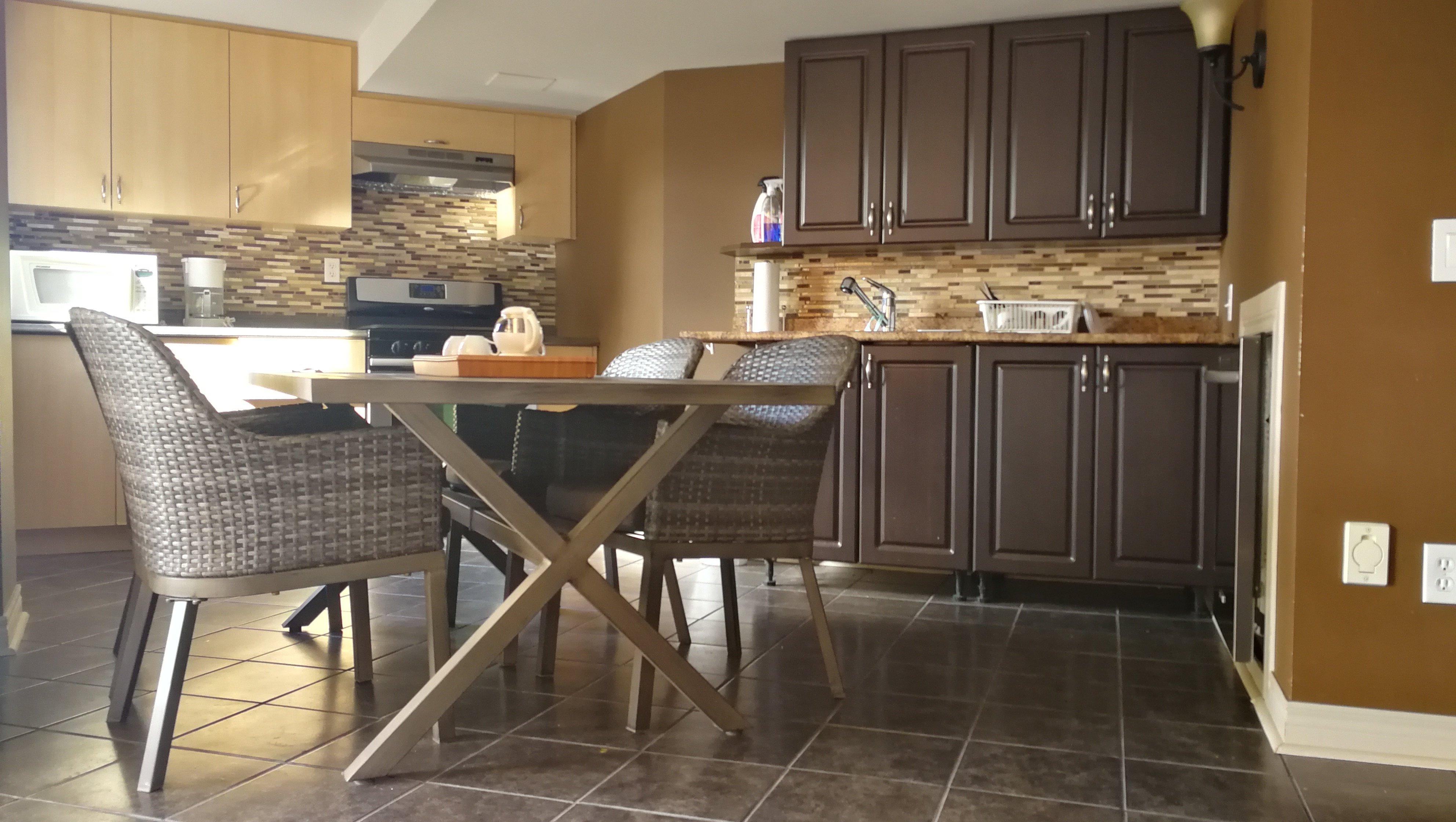 Bonanza Dinning Room & Sluice Box Lounge