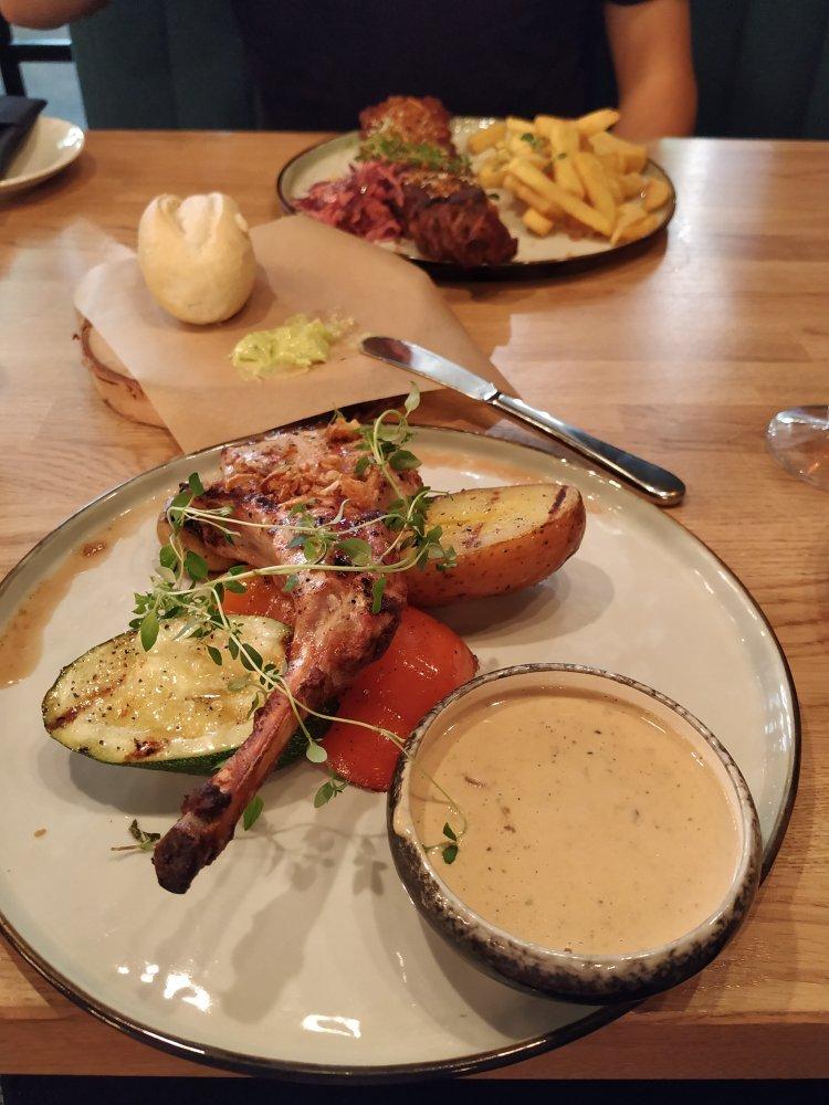 Photo by lisettkiudorv