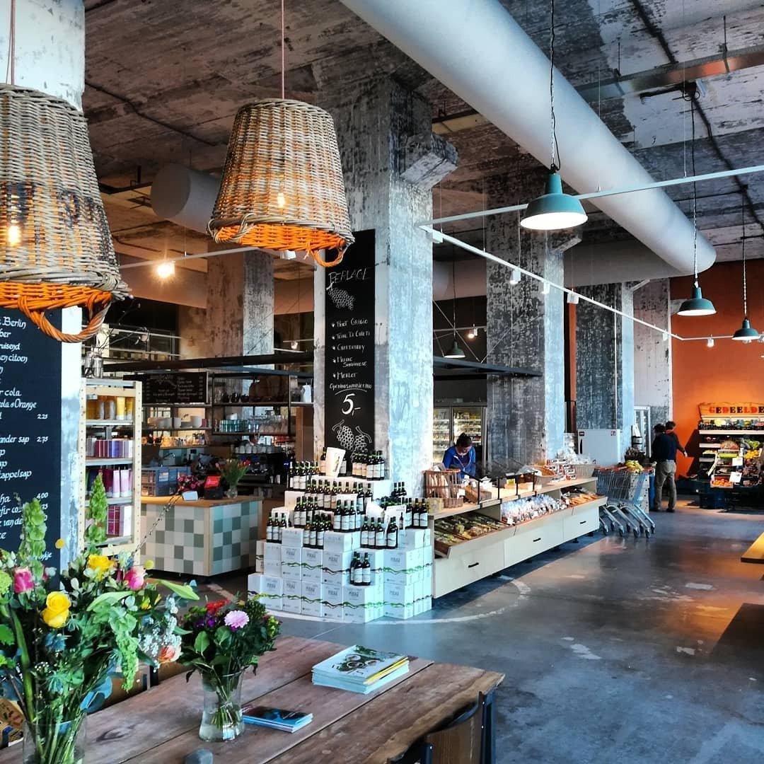 Gedeelde Weelde organic café & grocery