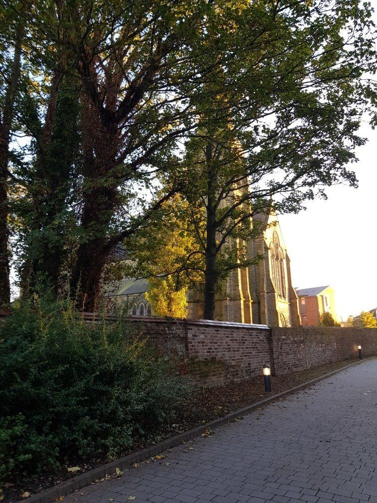 St Lawrence Parish Church