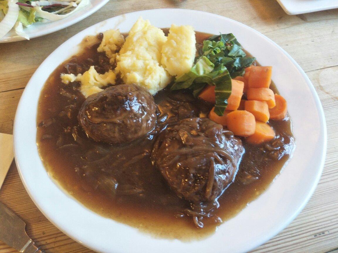 The Huntsman Country Inn & Restaurant