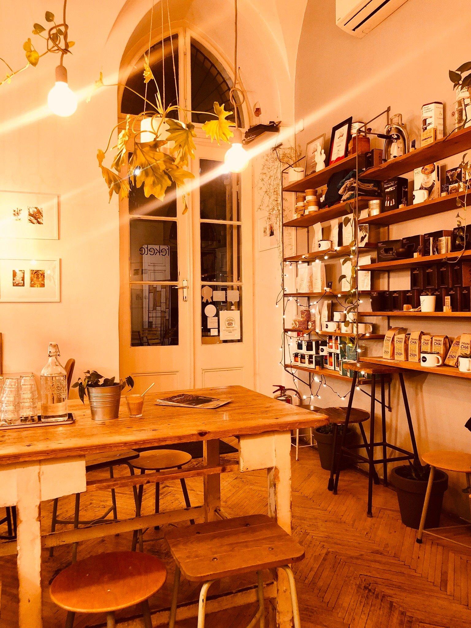 Fekete Kávézó - espresso, brew and food