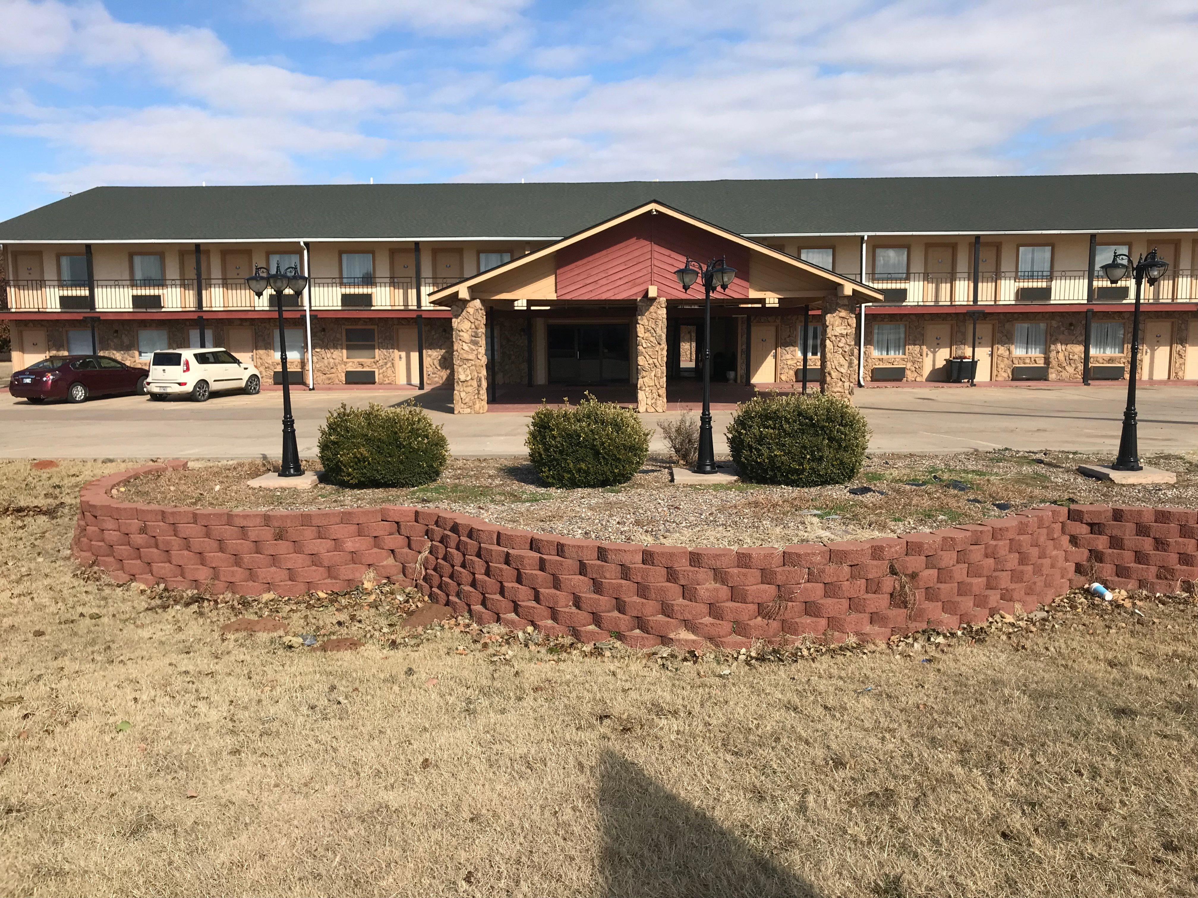 Days Inn By Wyndham Woodward OK