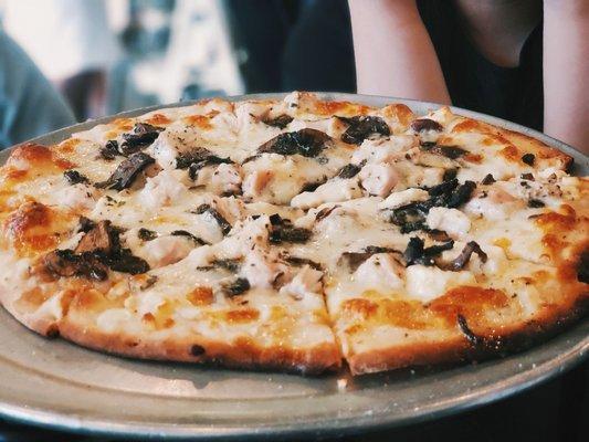 Industrial Pizza & Brew