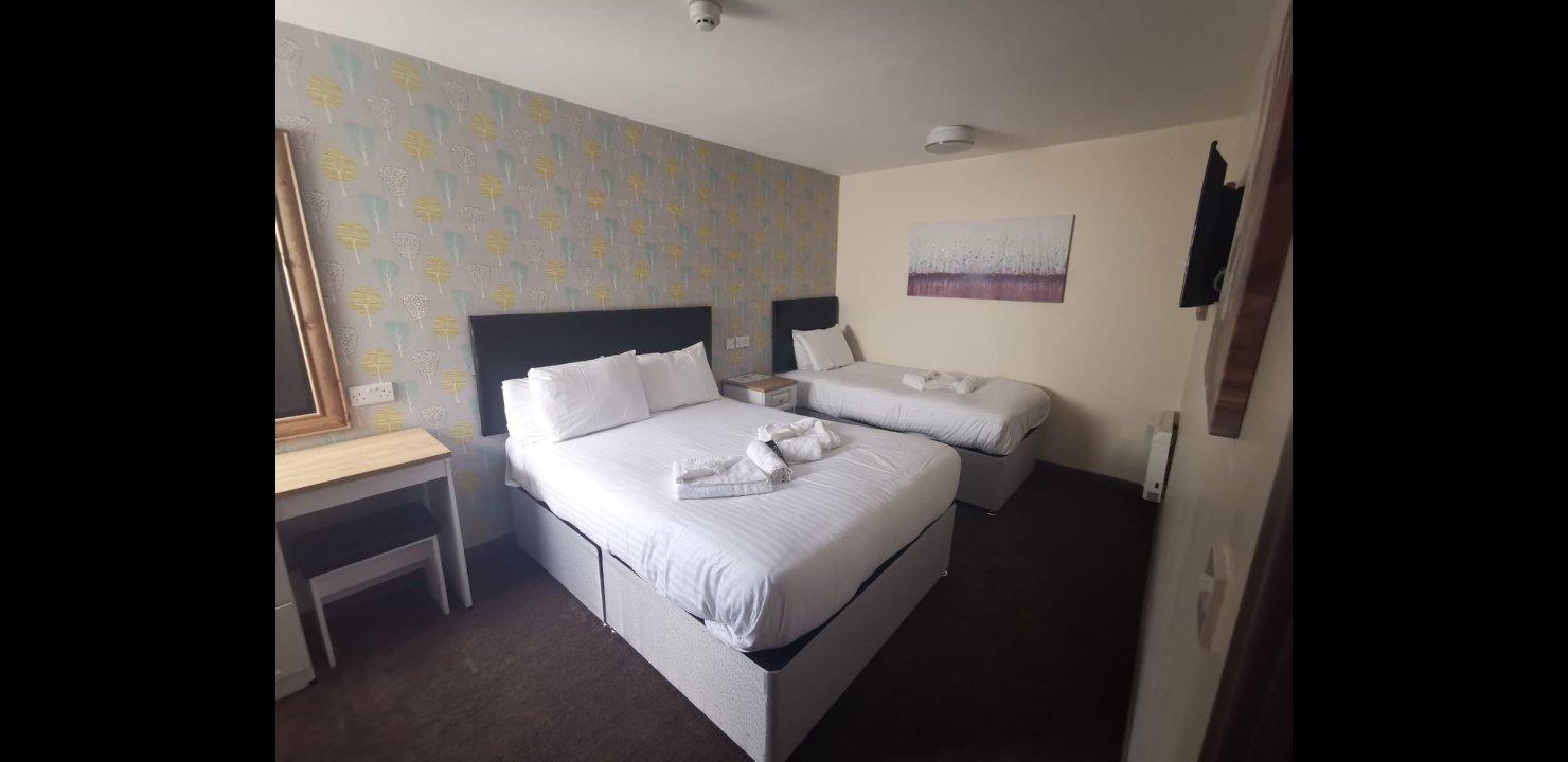 The Avenue Club & lodge