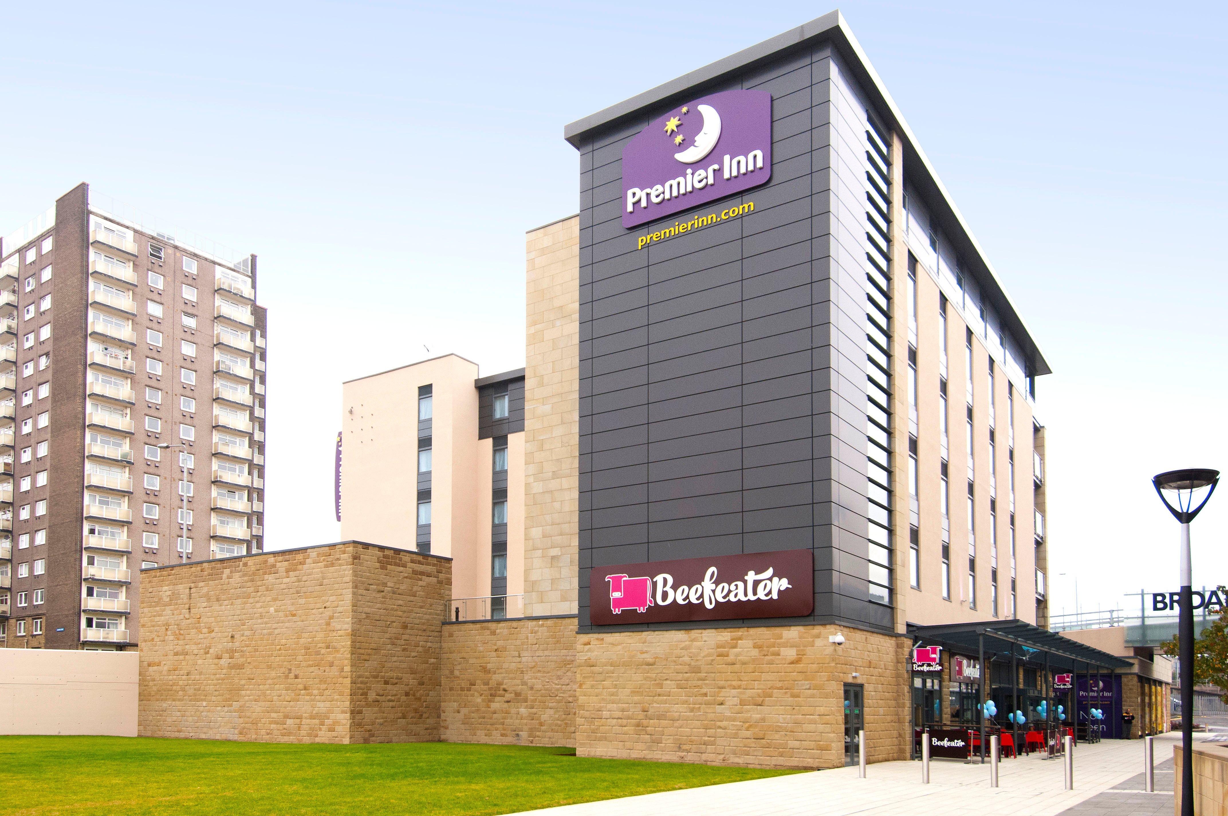 Premier Inn Halifax Town Centre hotel