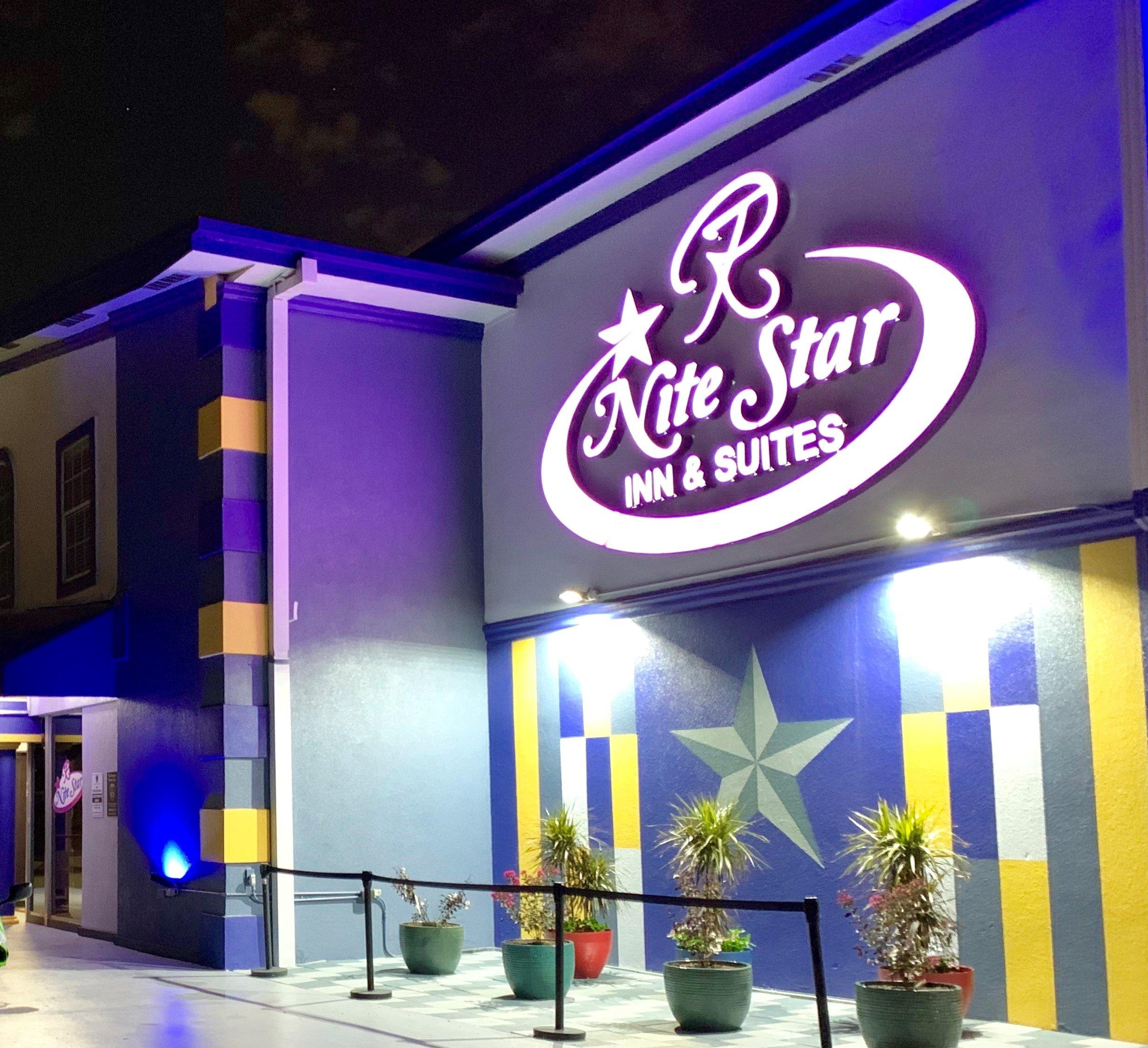 R Nite Star Inn