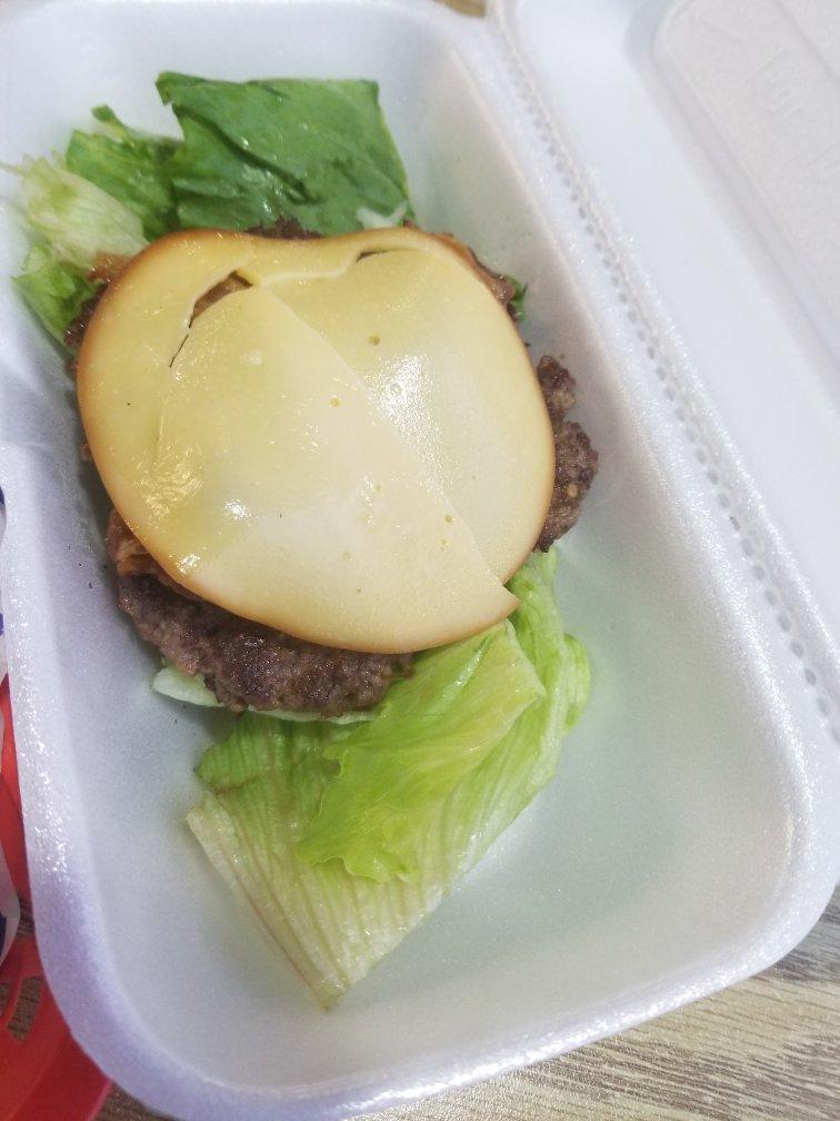 Photo by TroisChatsLies