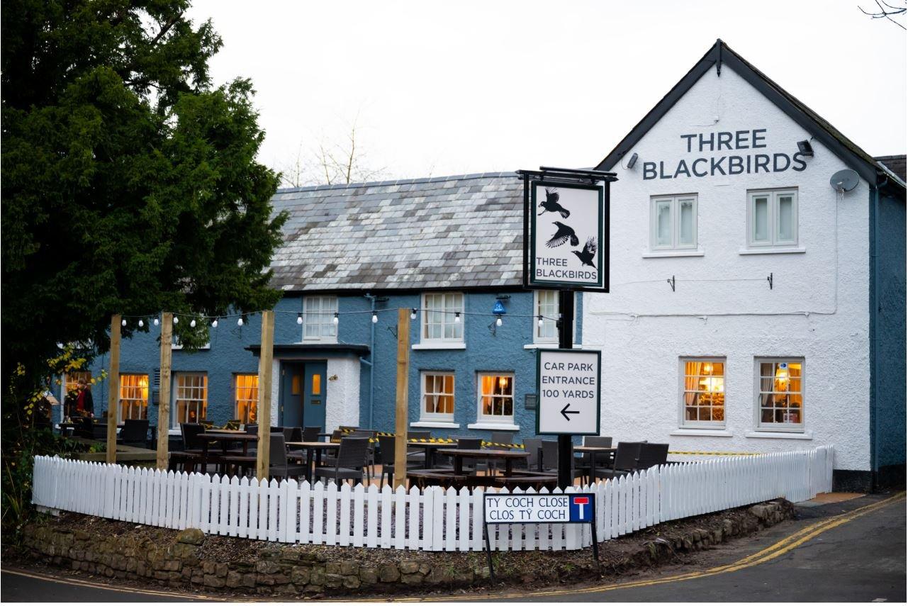 Three Blackbirds Inn