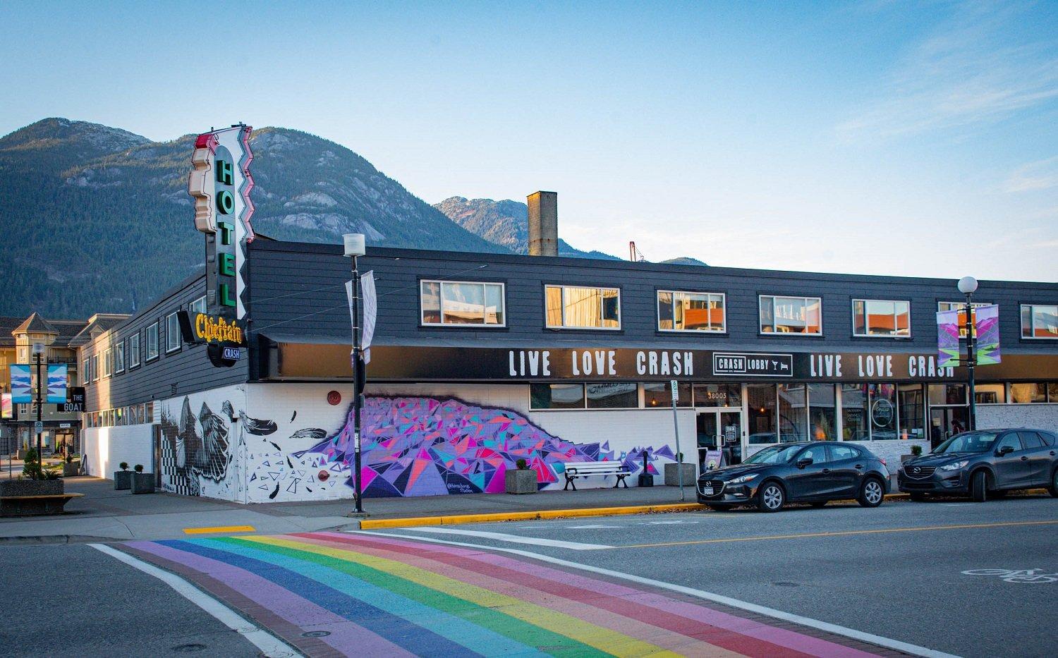 Crash Hotel Squamish