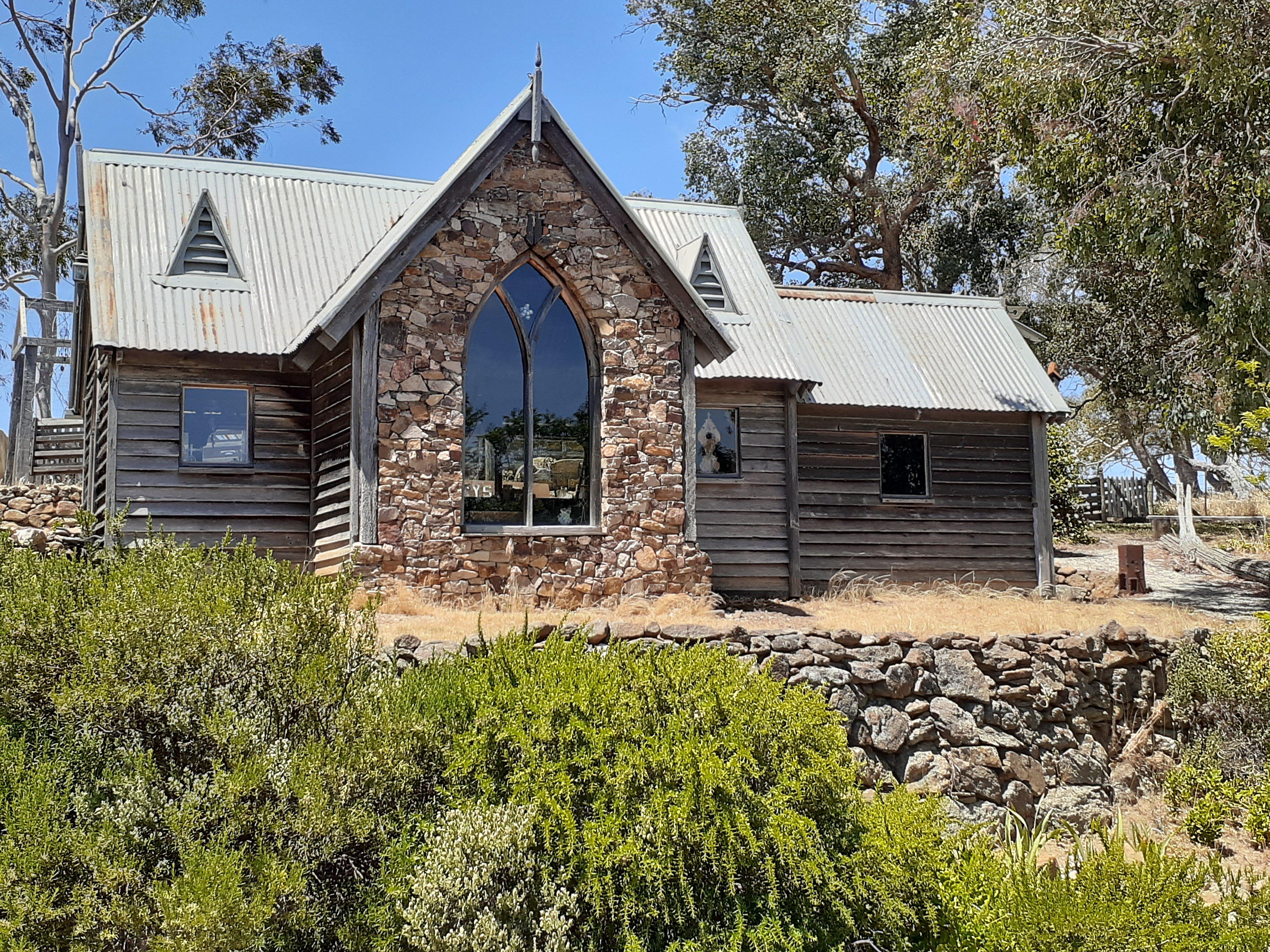 Inspiring Views Artisan Homestead