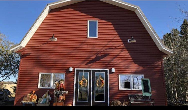 Little Red Barn Gift & Cafe