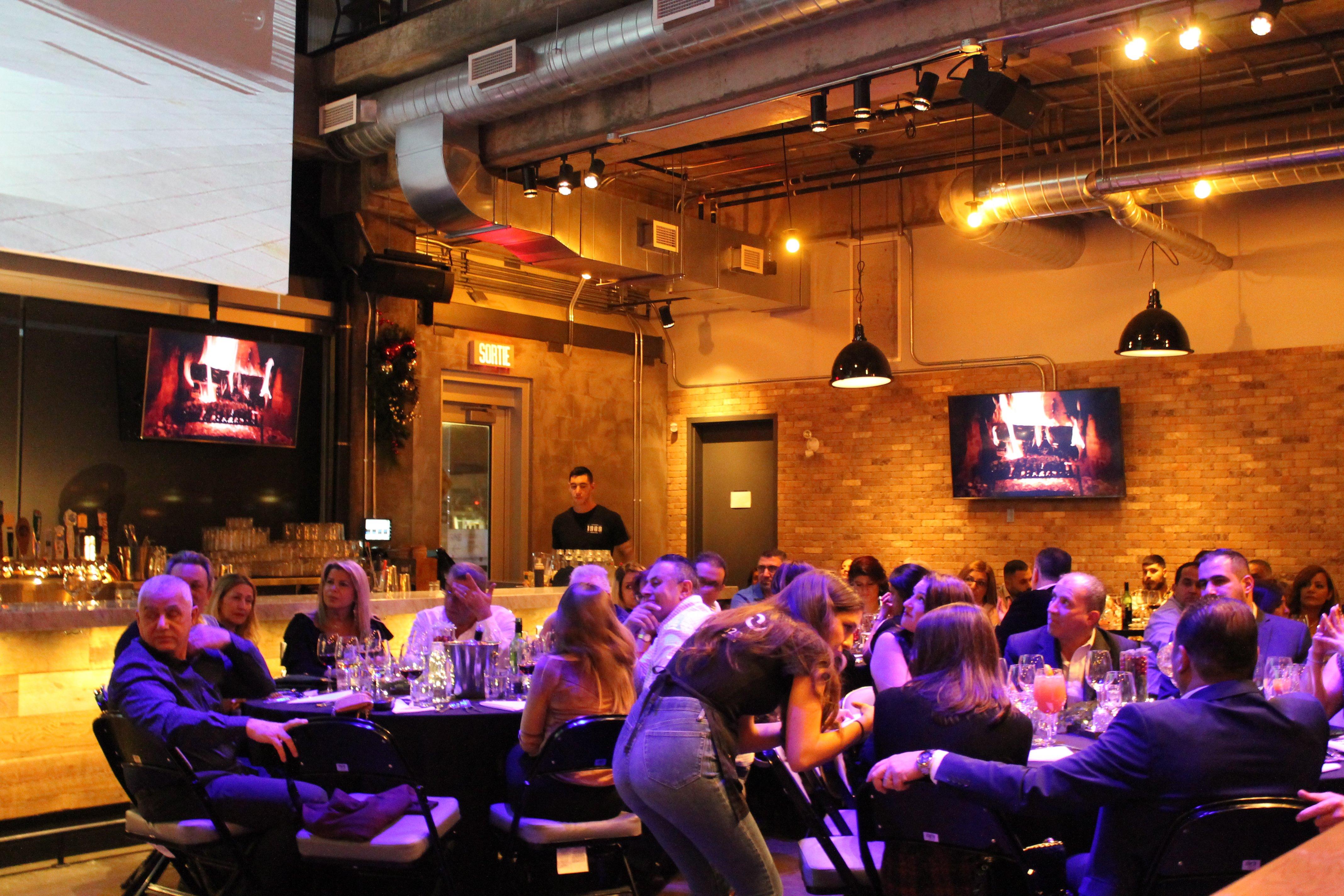 1909 Taverne Moderne