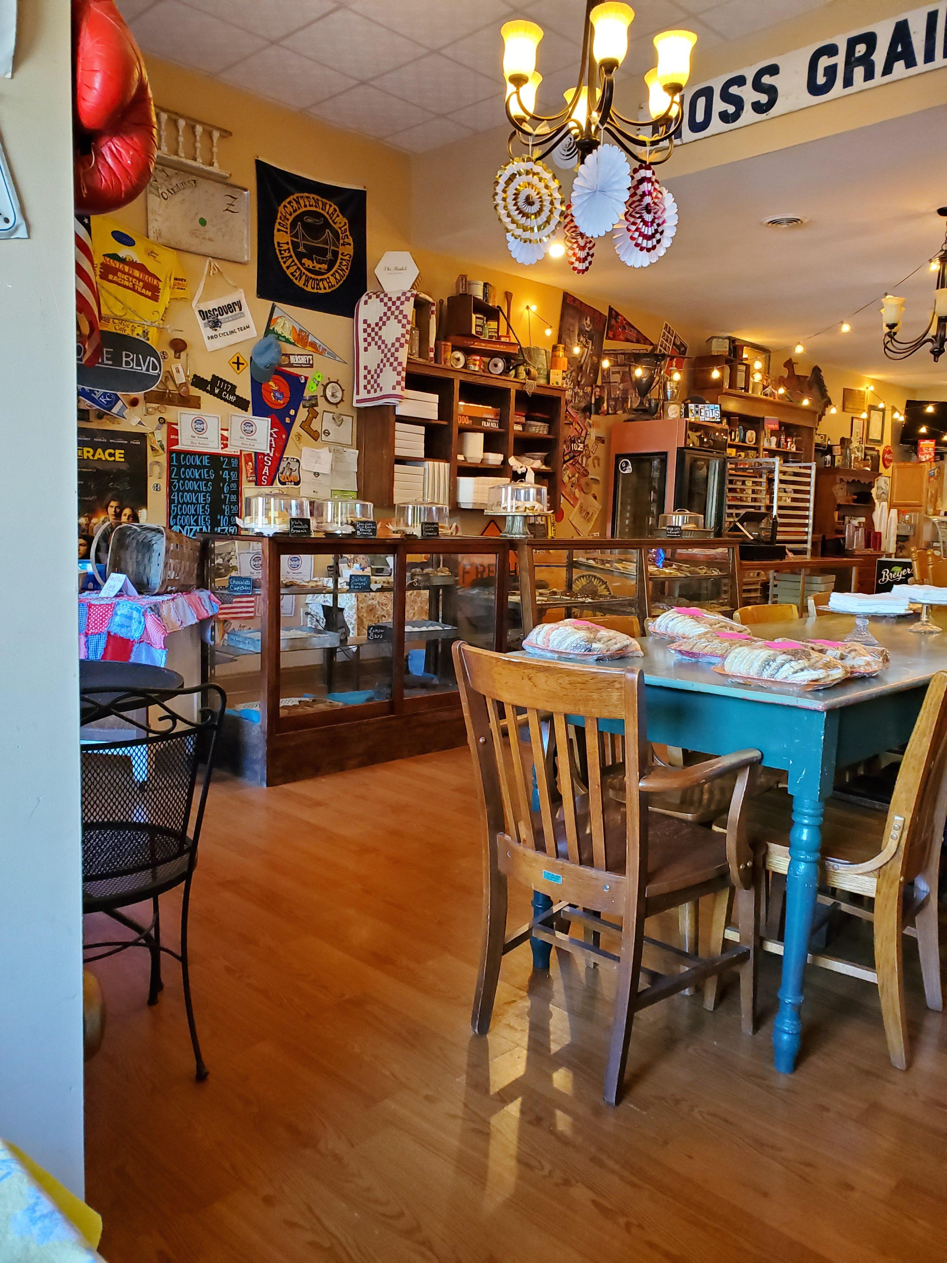 Sis Sweets Coffee Shop