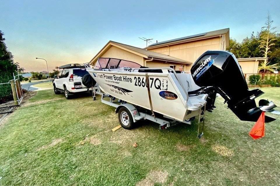 Smart Power Boat Hire