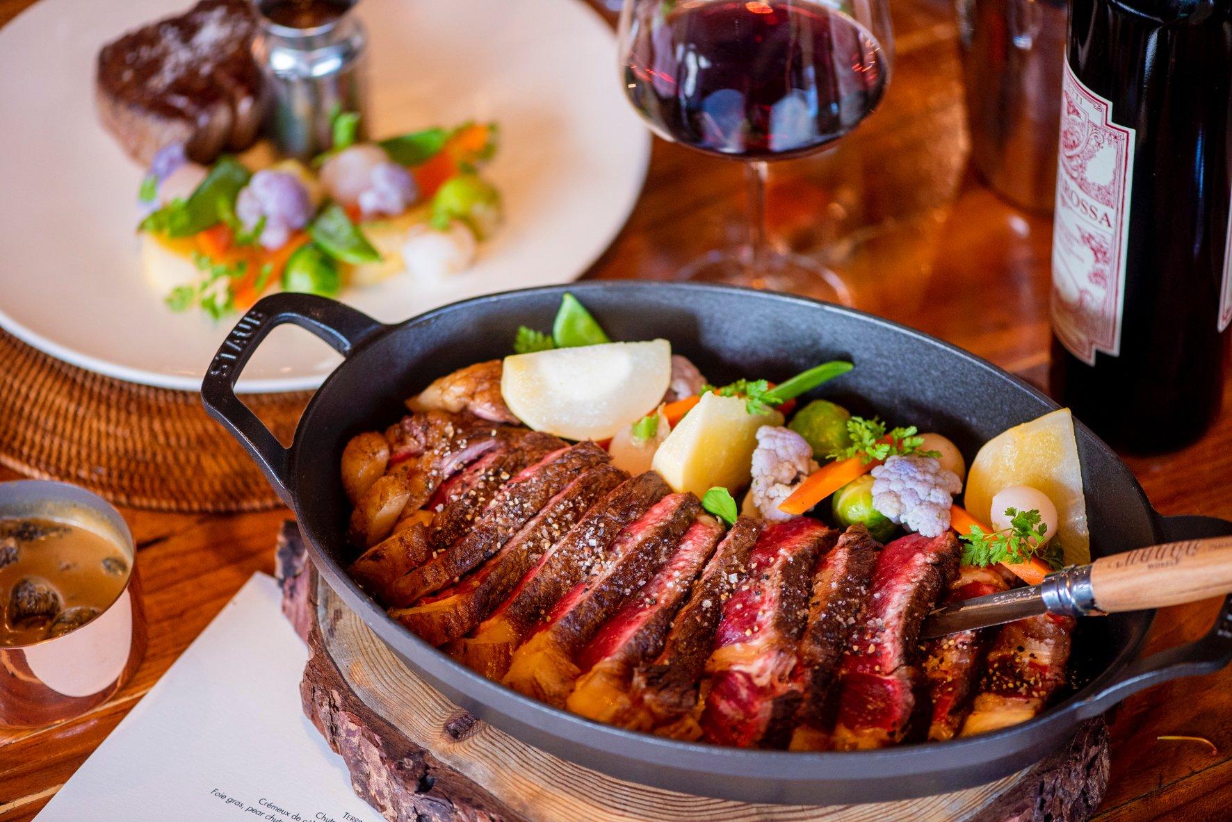 Le Rouge Restaurant & Apres-Ski