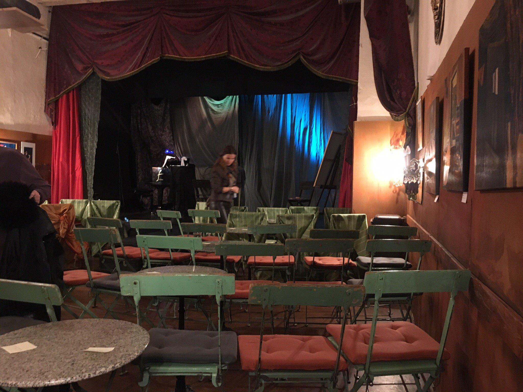 Theater L.E.O. - Letztes Erfreuliches Operntheater