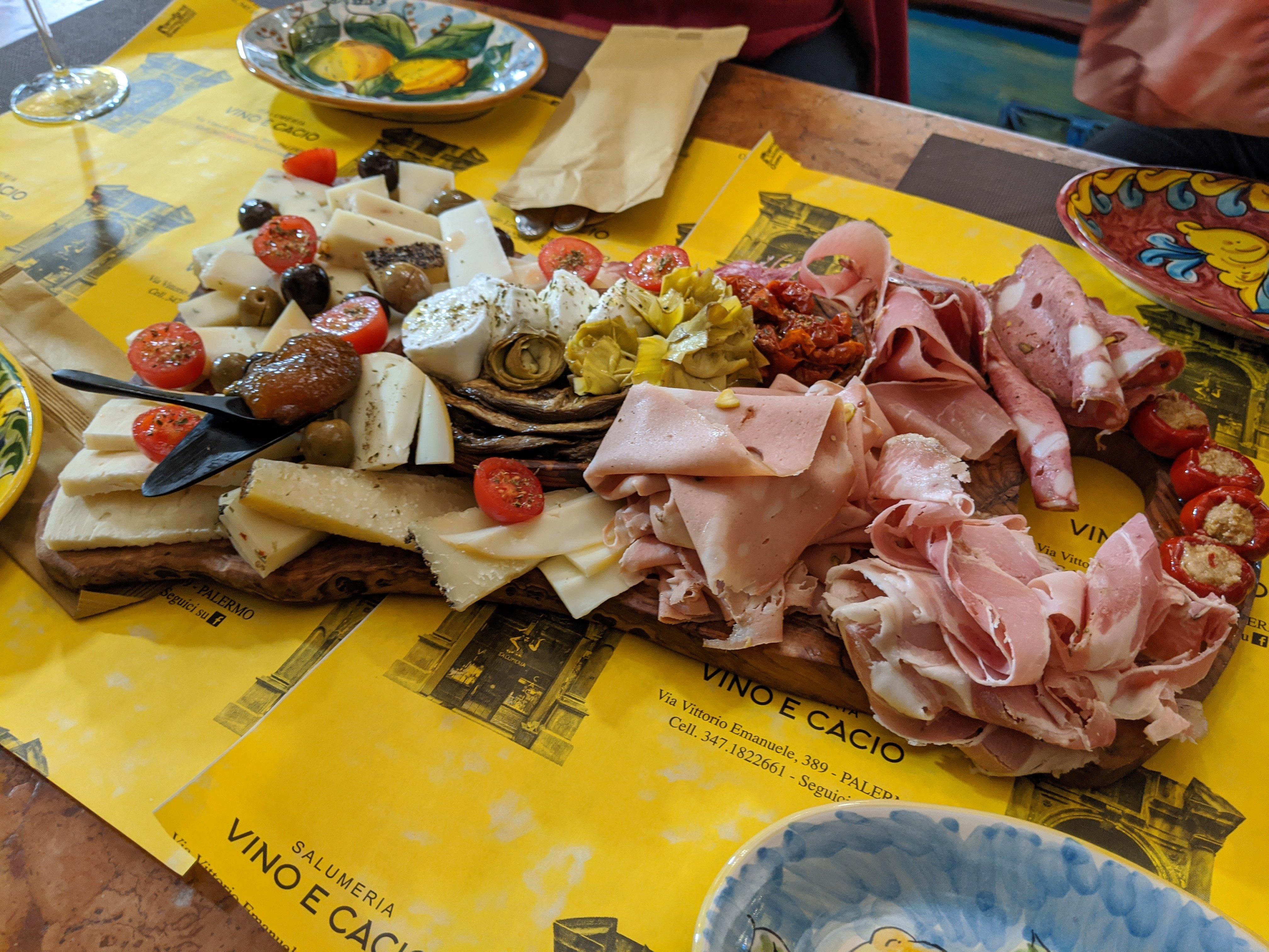 Salumeria Vino E Cacio