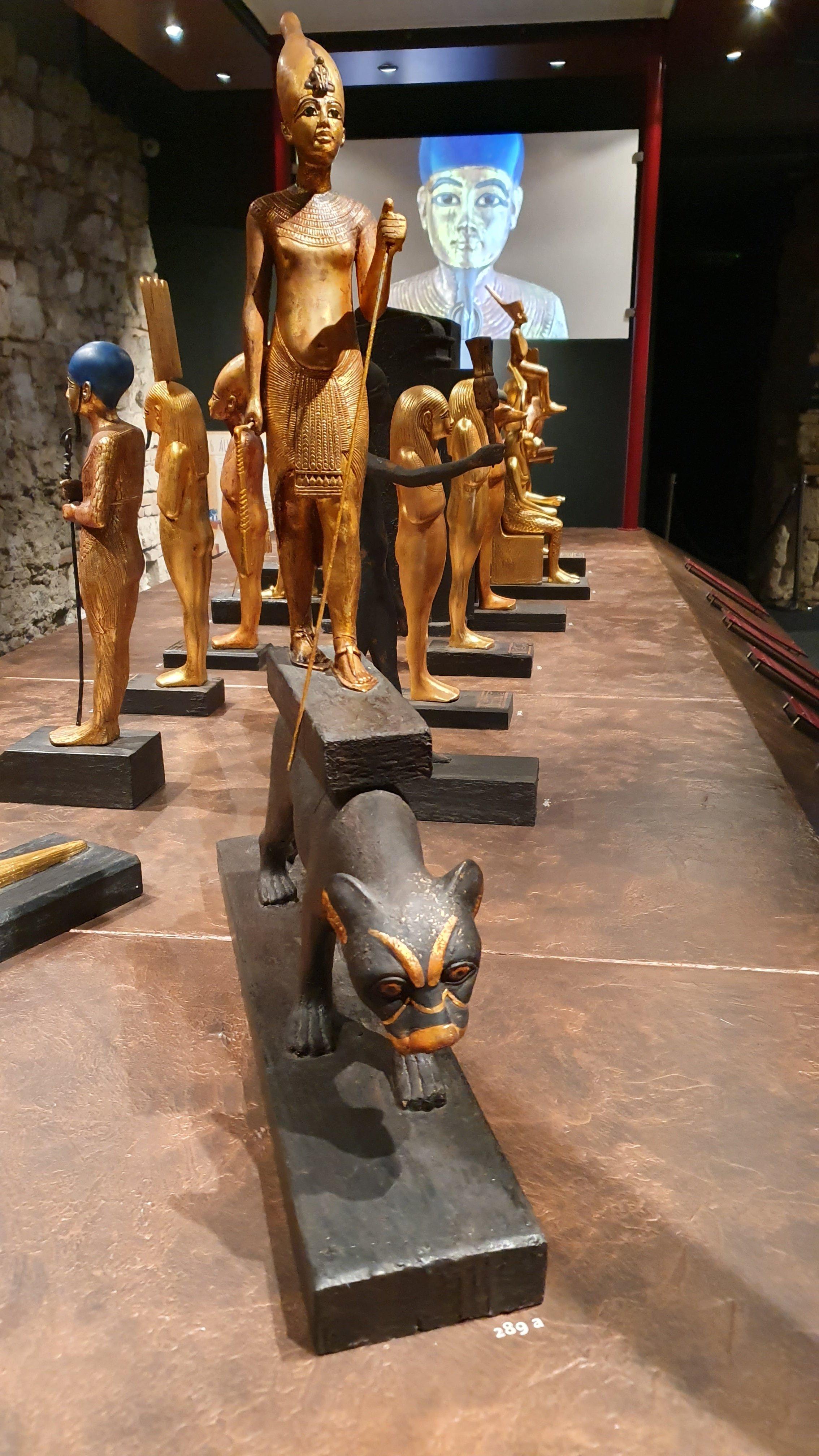 Tutanhamon Rejtelye Es Kincsei