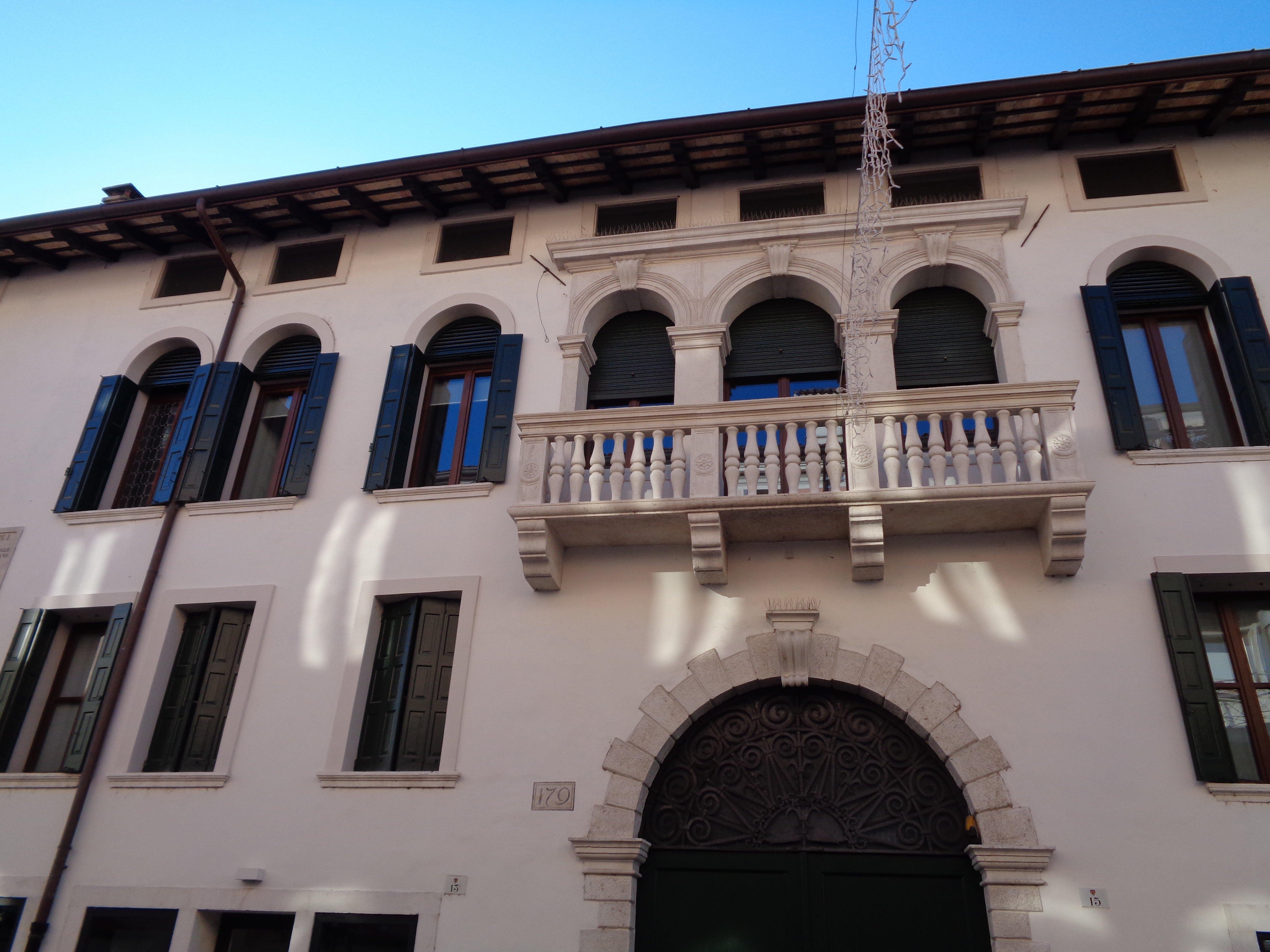 Palazzi Dolfin Loredan Porcia