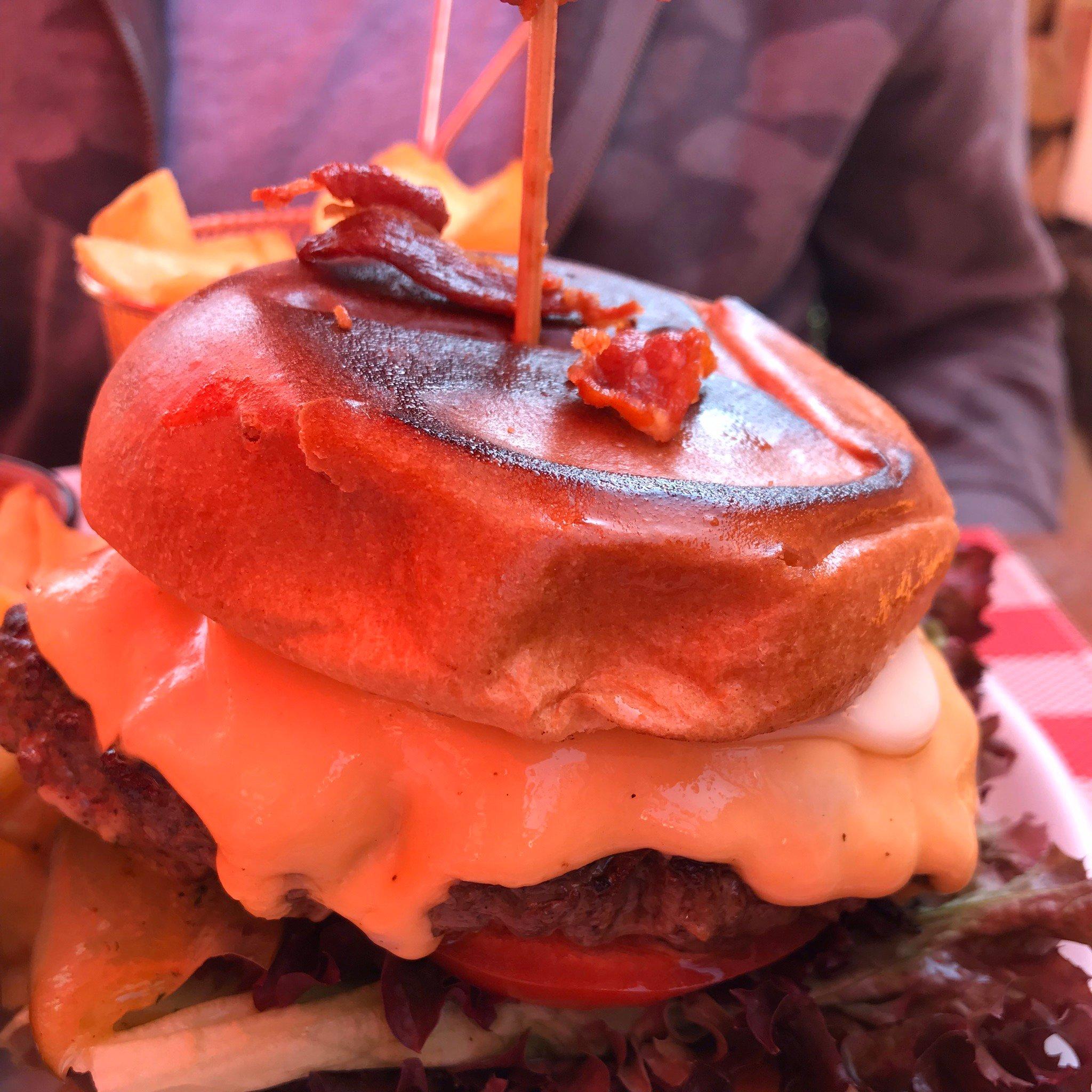 Hasenpfeffer und Windbeutel