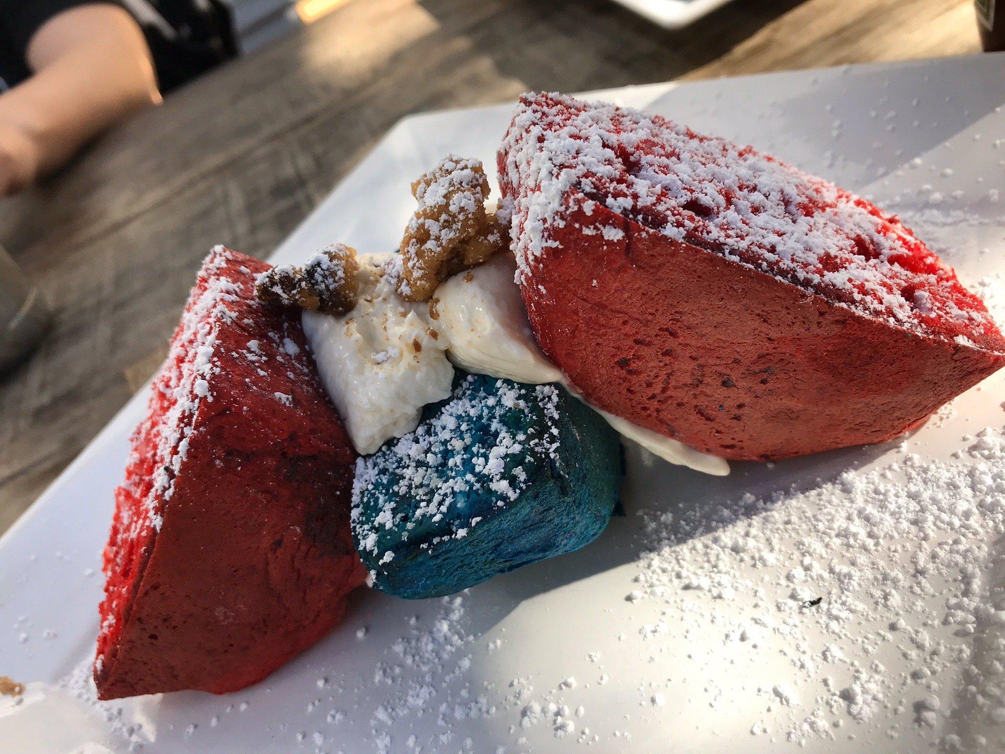 Larchmont Bungalow Cafe